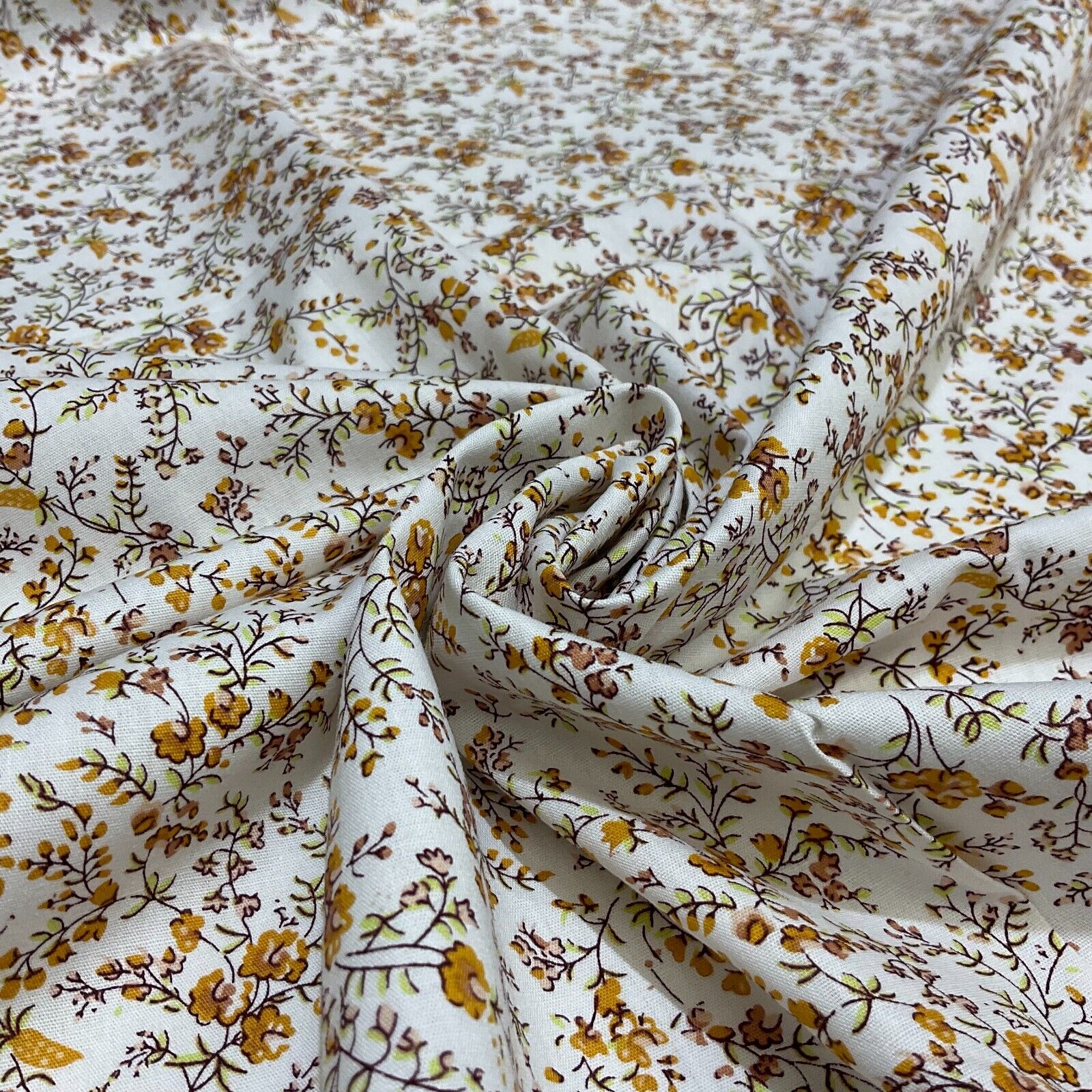 Floral Poly Cotton Fabric - Small Dainty Pretty - Sold Per Metre 114cm - Foto 2