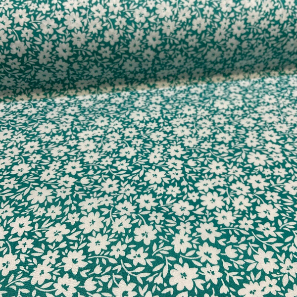 Small Floral ditsy Poly cotton printed lightweight fabric M1615 - Midland  Textiles