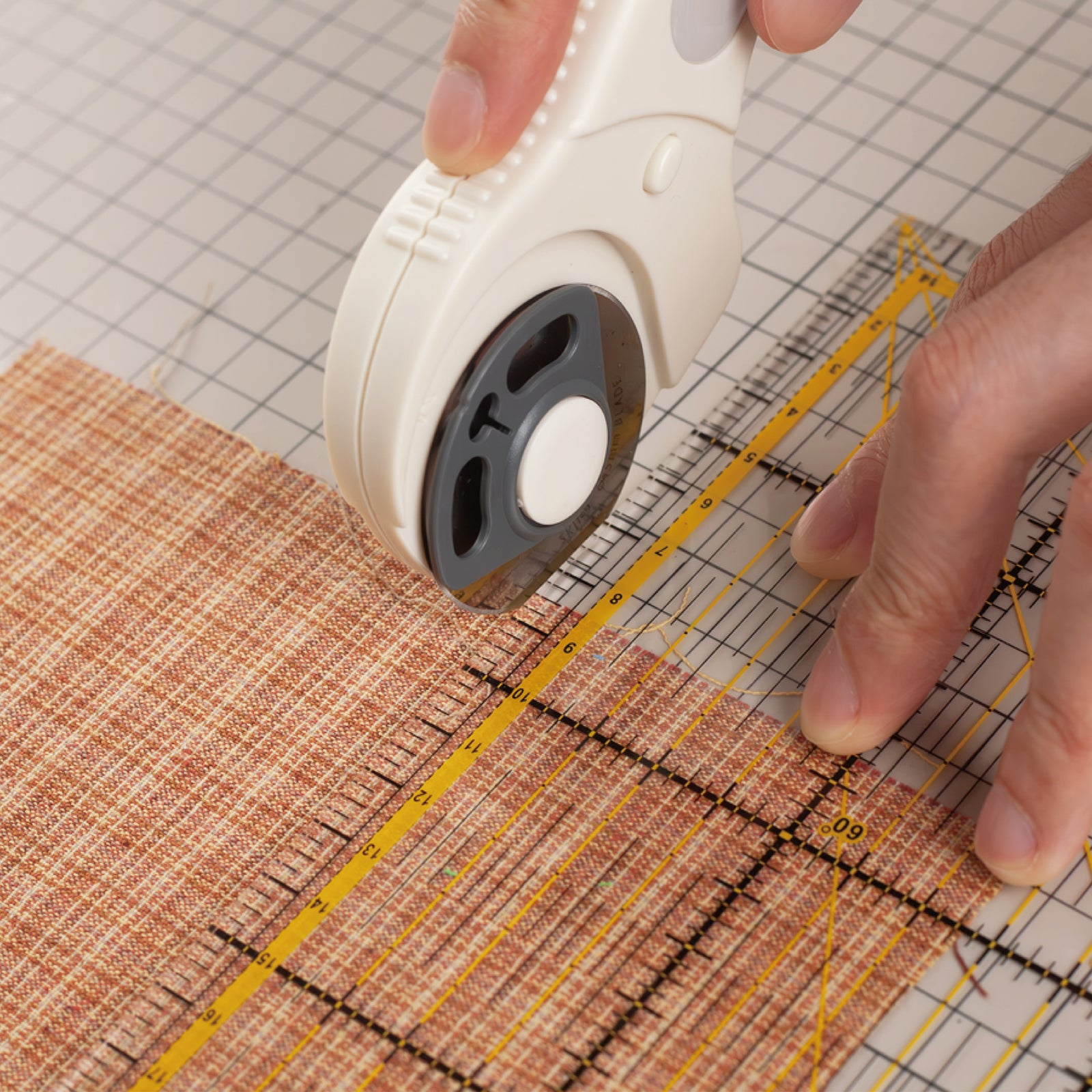 Kearing 45mm Rotary Cutter Precision Fabric Craft Tool M1991