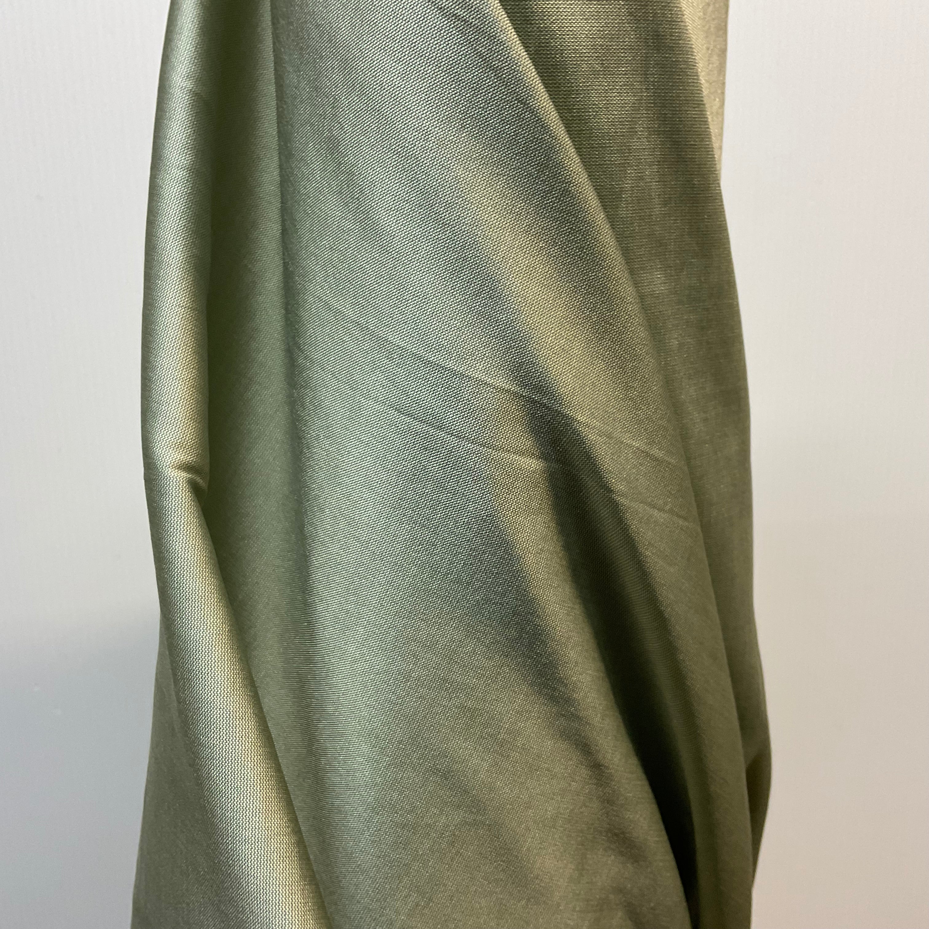 Plain Polyester Faux Silk Taffeta dress craft fabric 142cm wide M2135
