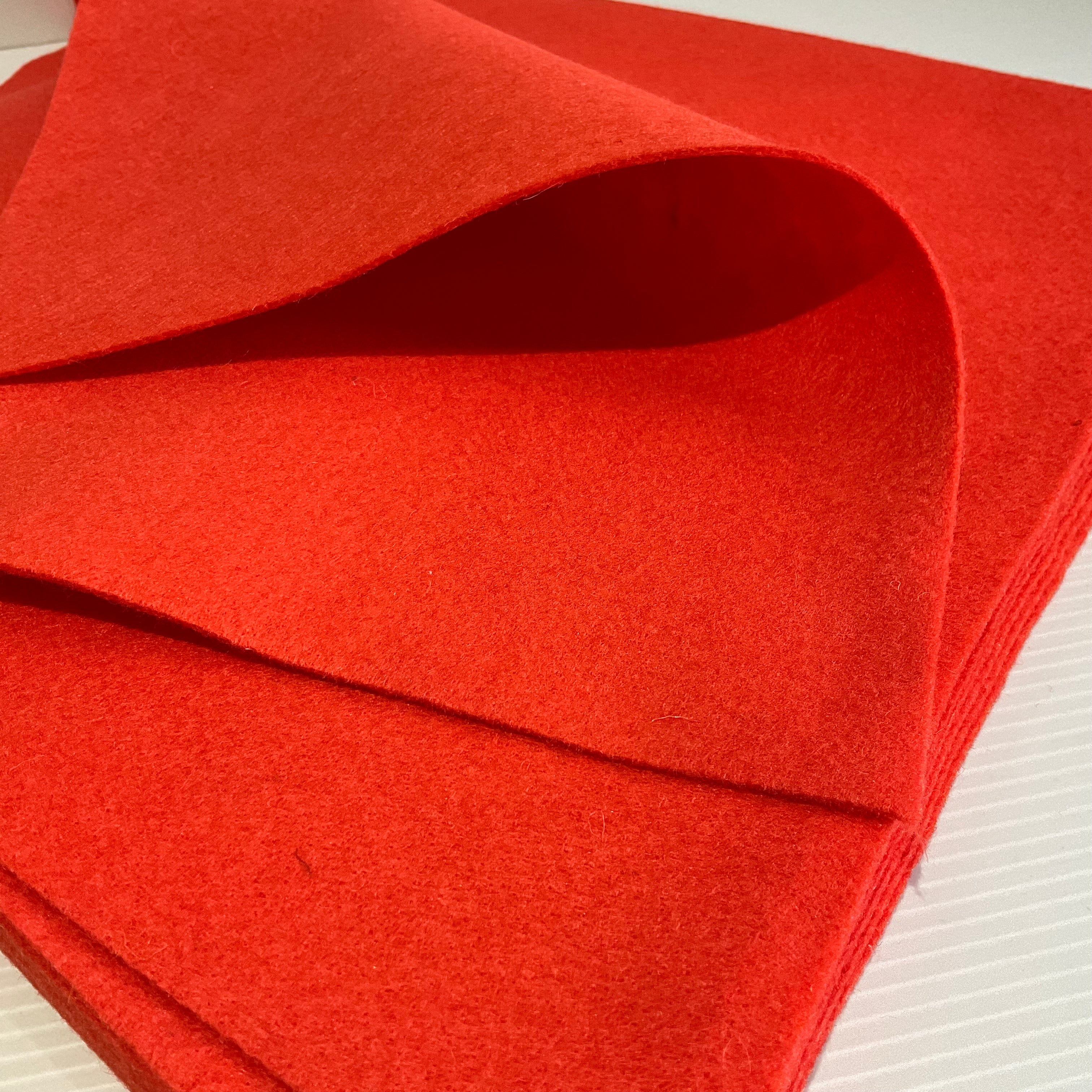 Oscar & Ivy Wool blend Viscose Mix Felt 36' Wide Fabric M1980