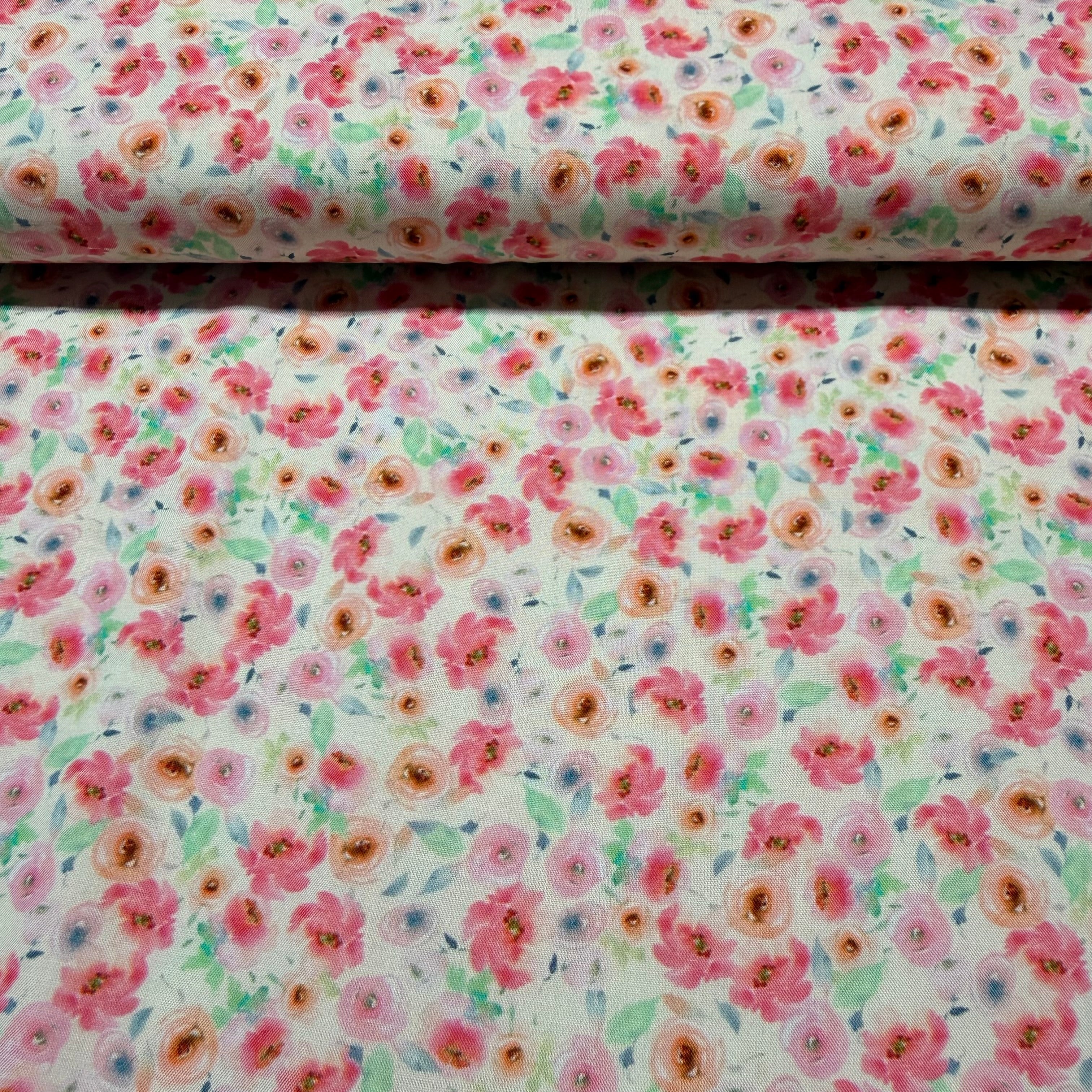 Ecru Radiance Viscose Floral Fabric – 147cm Wide M2116