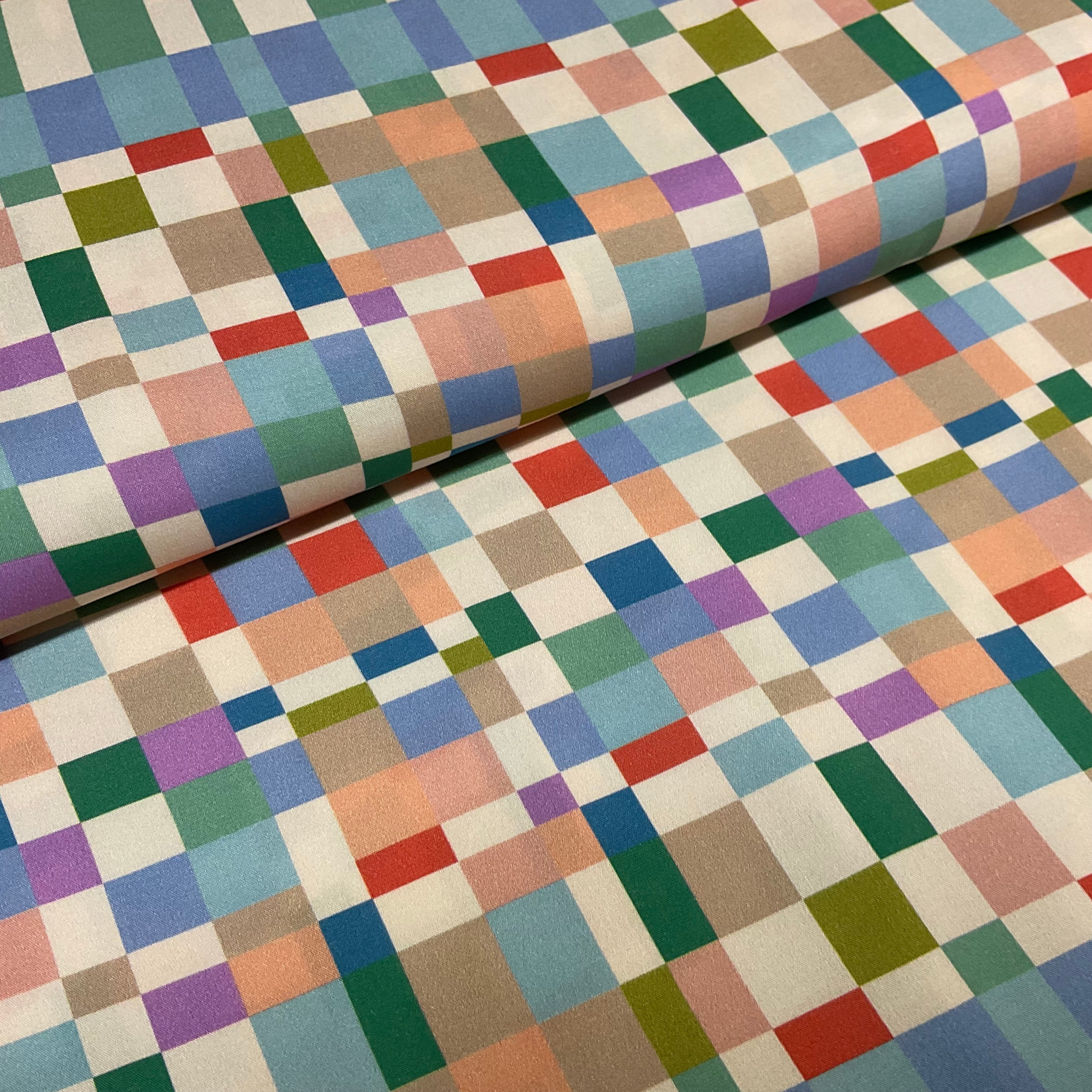 Green Blue Multi Check Viscose Fabric – 147cm Wide M2118