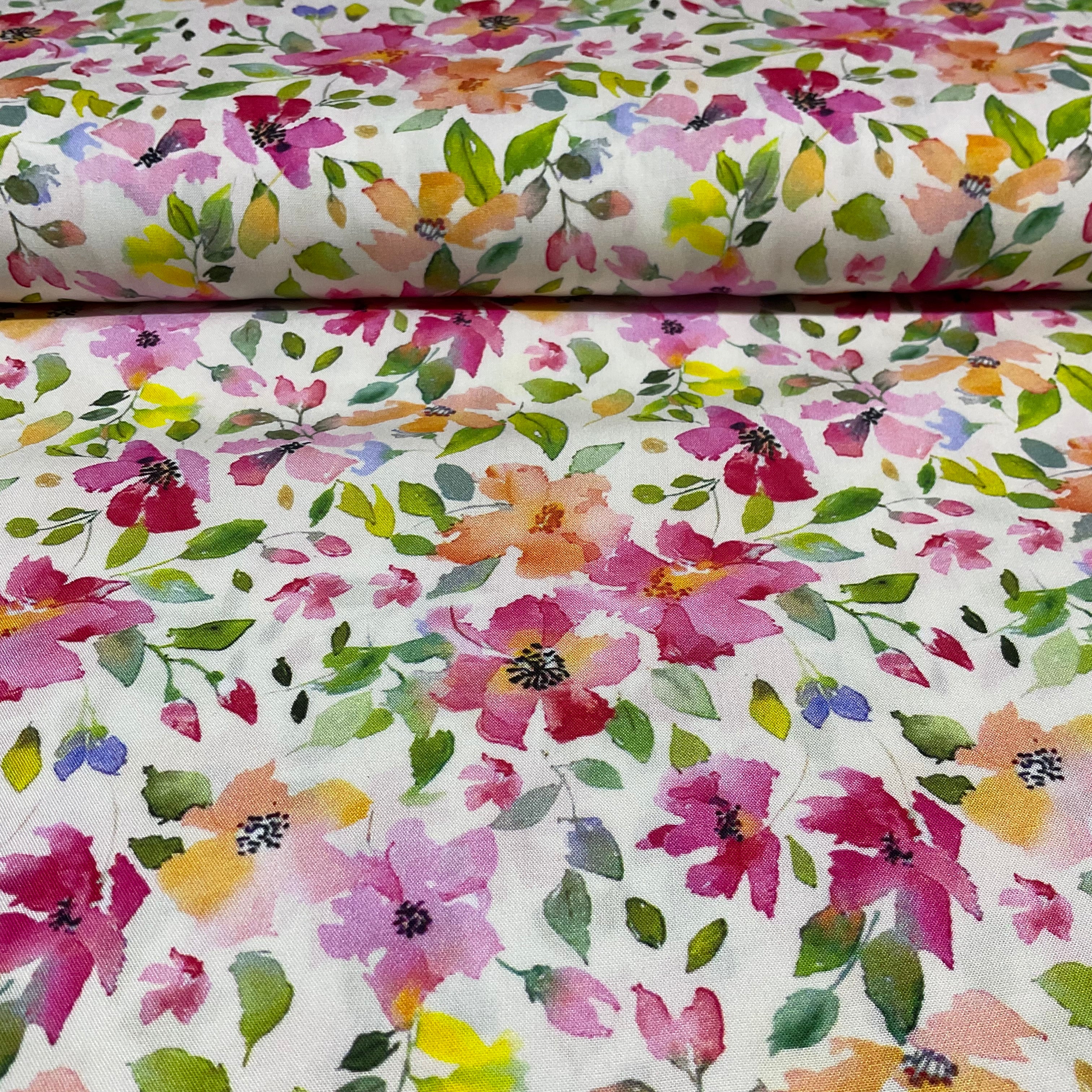White floral radiance printed dress skirt fabric 147cm wide M2109 Mtex