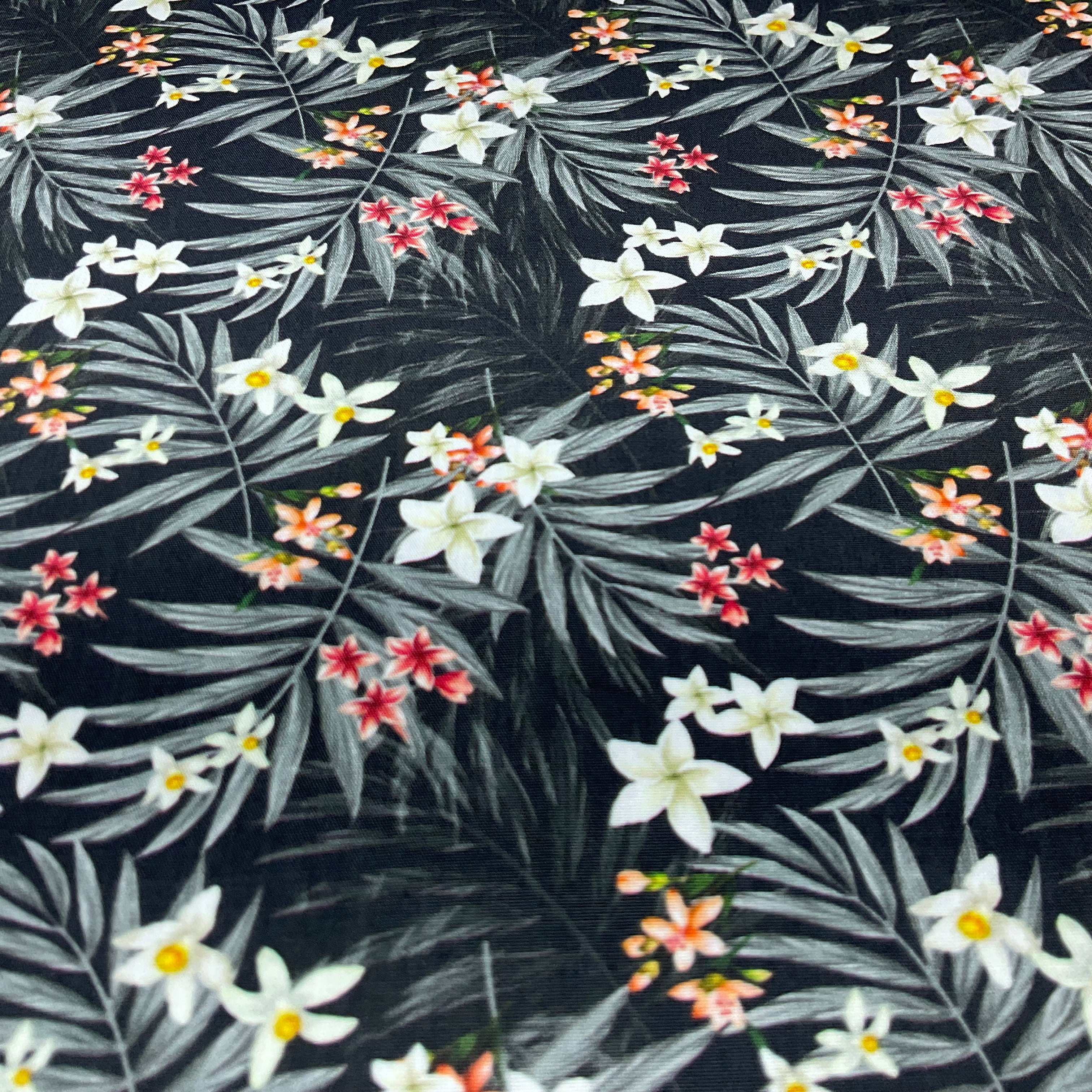 Tropical floral Cotton Print Fabric – 100% Cotton - 147cm Wide - M2130