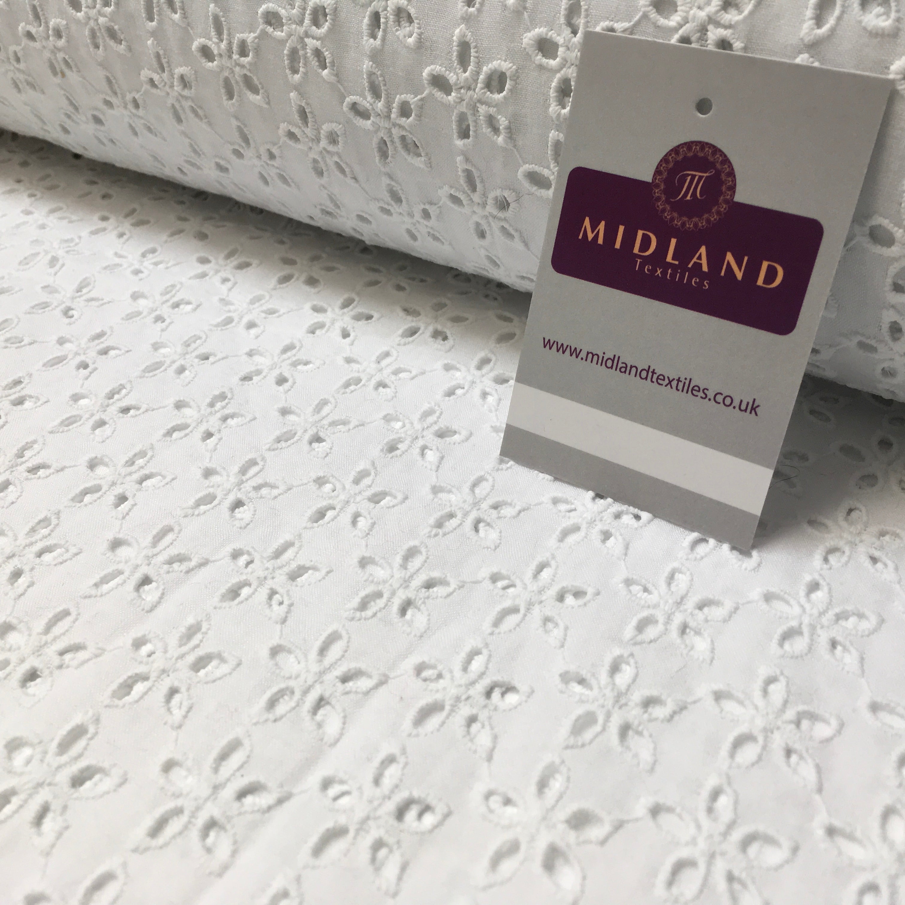 Broderie Anglaise cotton eyelet lace Fabric 55' Wide M992