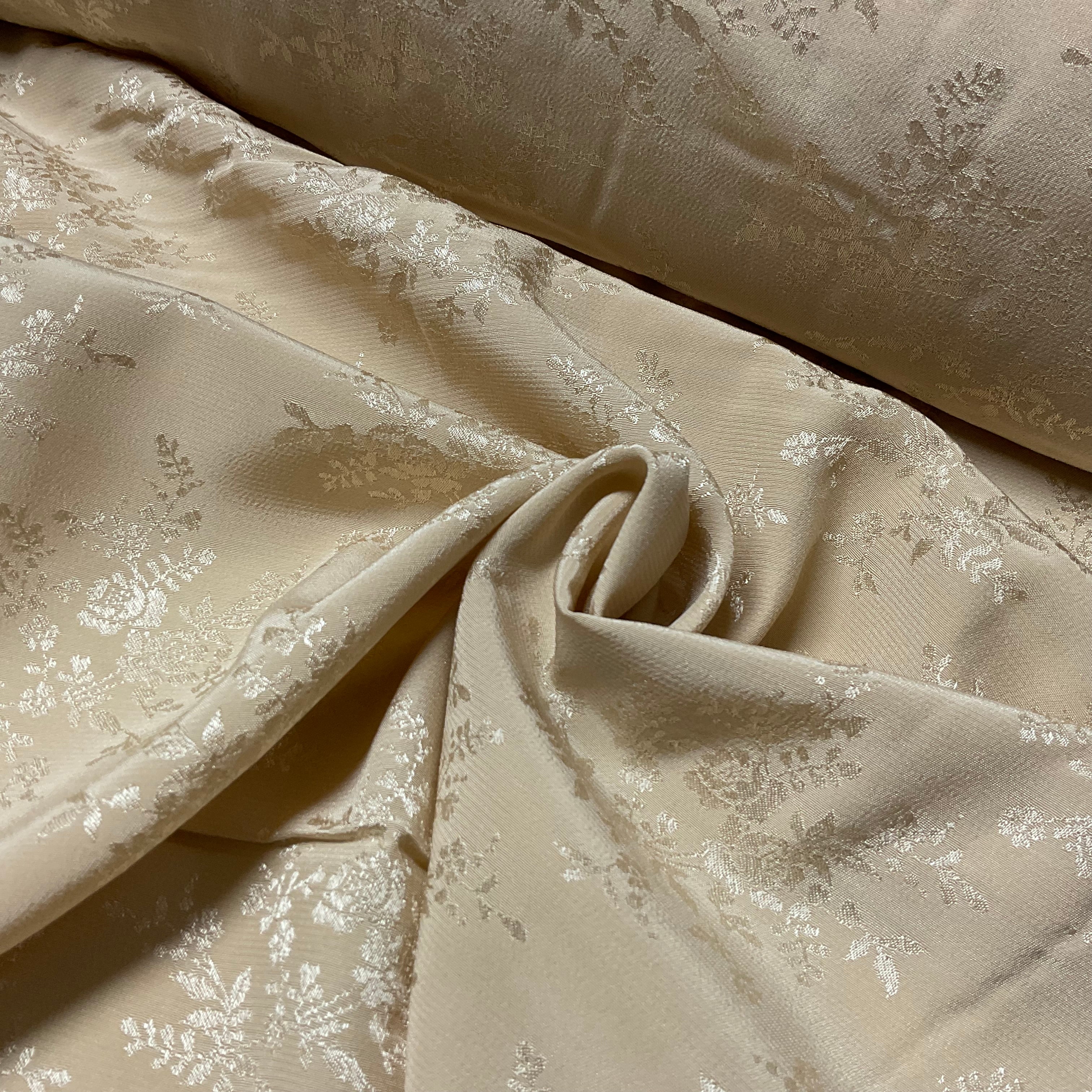 Floral jacquard brocade ideal for jackets waistcoats dress fabric 150cm wide M2093