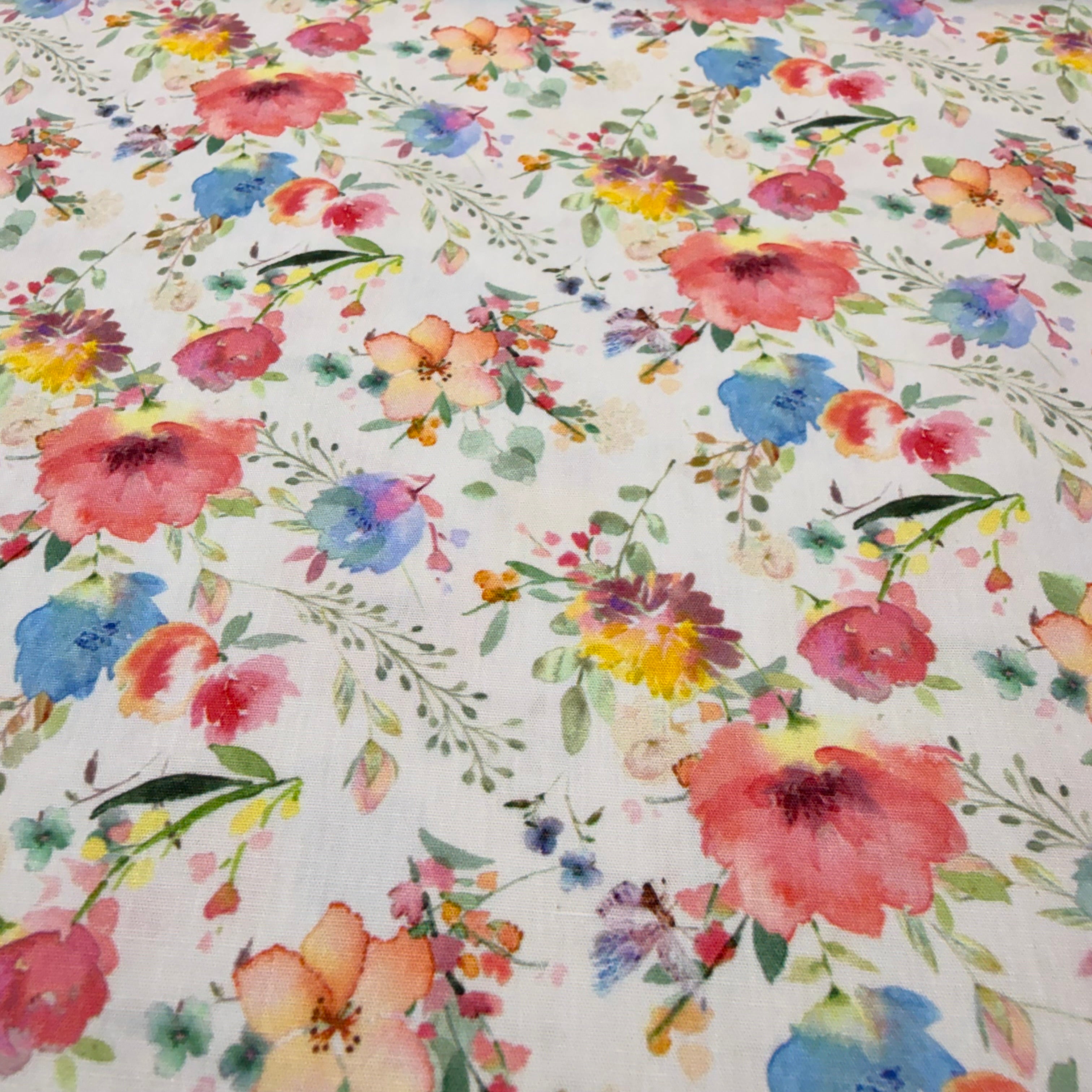 Petal Splah Floral Cotton Print Fabric – 100% Cotton - 147cm Wide - M2125