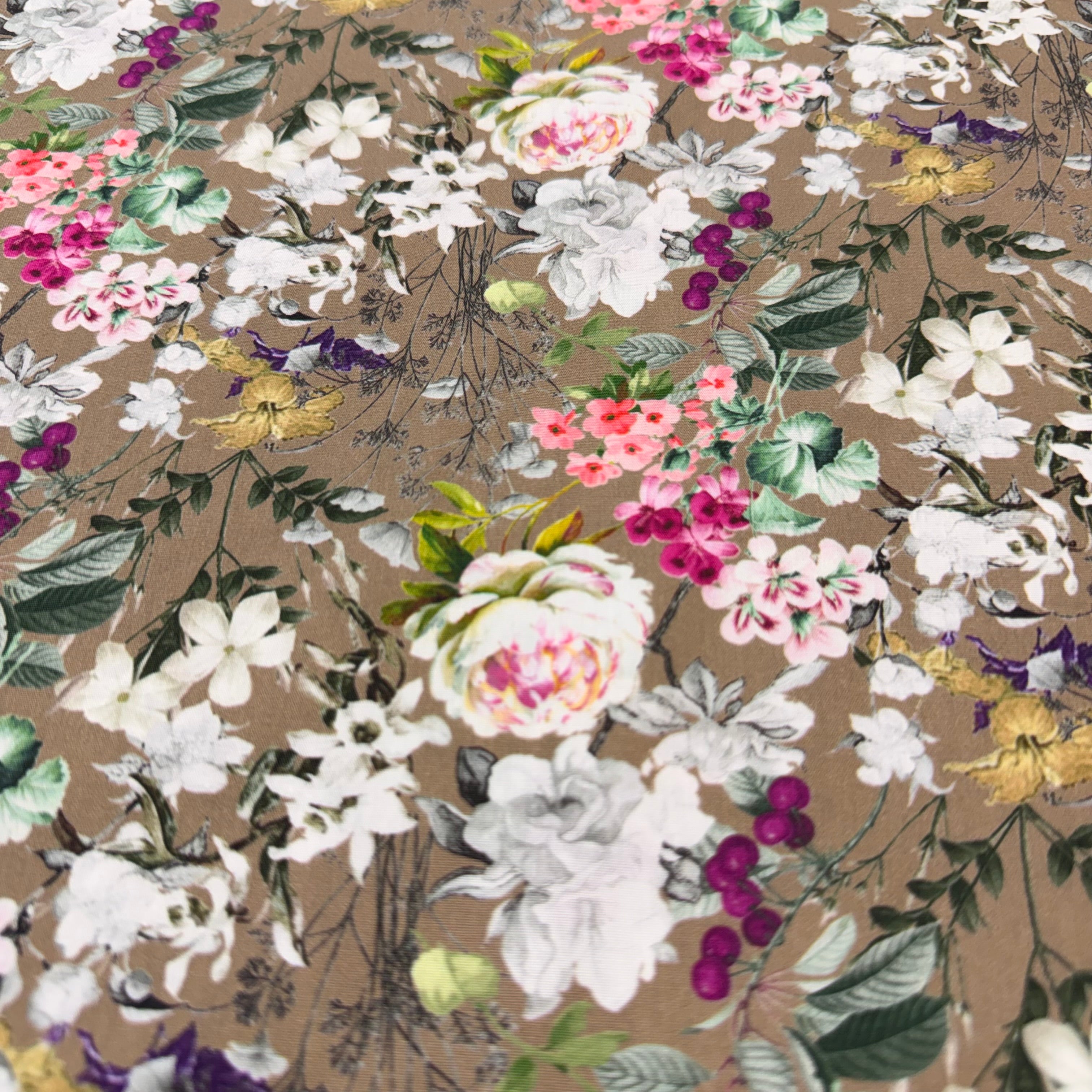 Spring roses floral Cotton Print Fabric – 100% Cotton - 147cm Wide - M2129