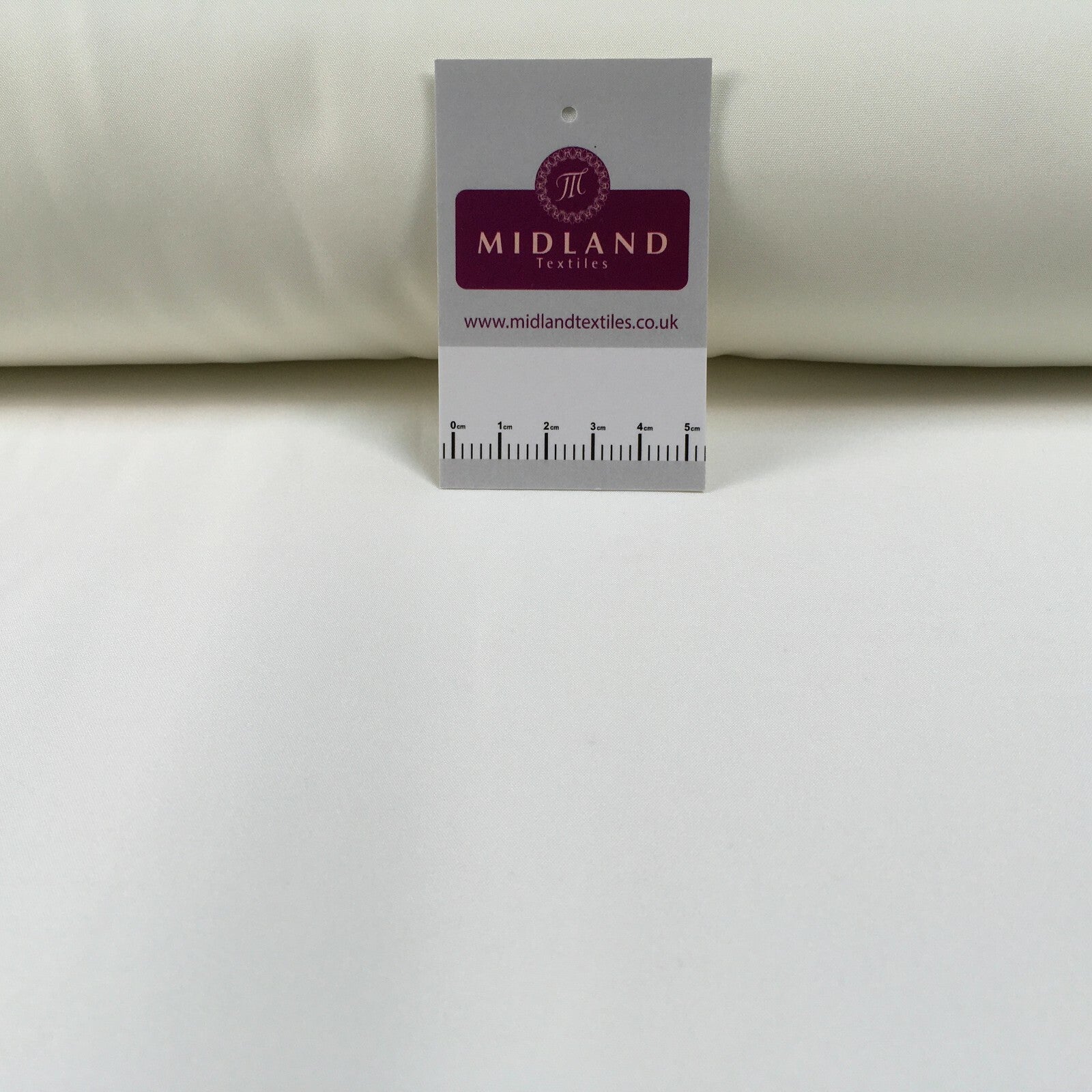 £2.99 Plain Soft Lightweight Lining 100% Polyester Fabric 100 cm Wide MR860