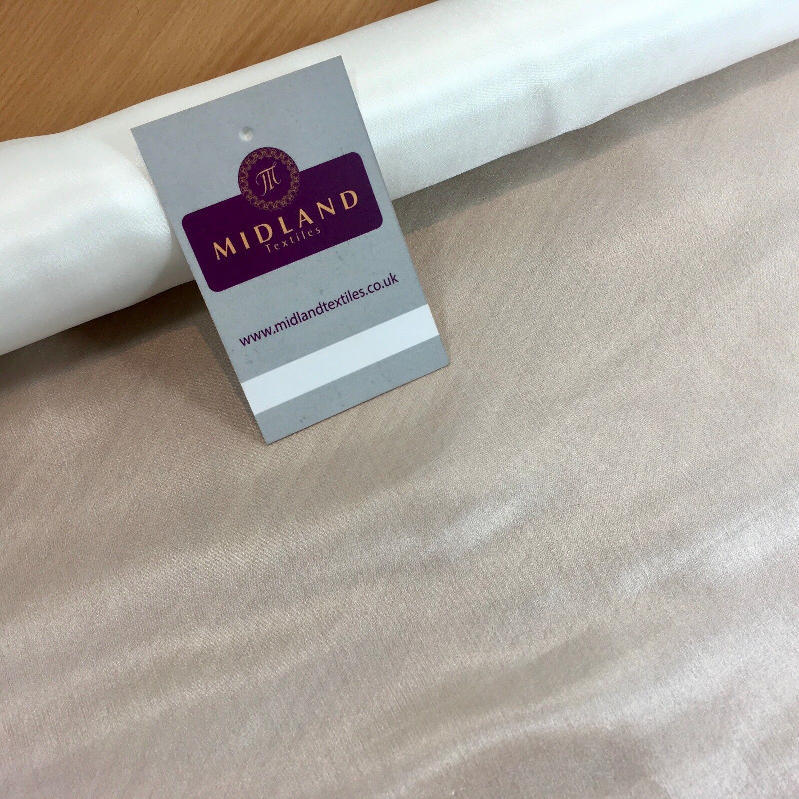 100% Silk Paj Lightweight used for embroidery, lining & silk painting 36' M803-1