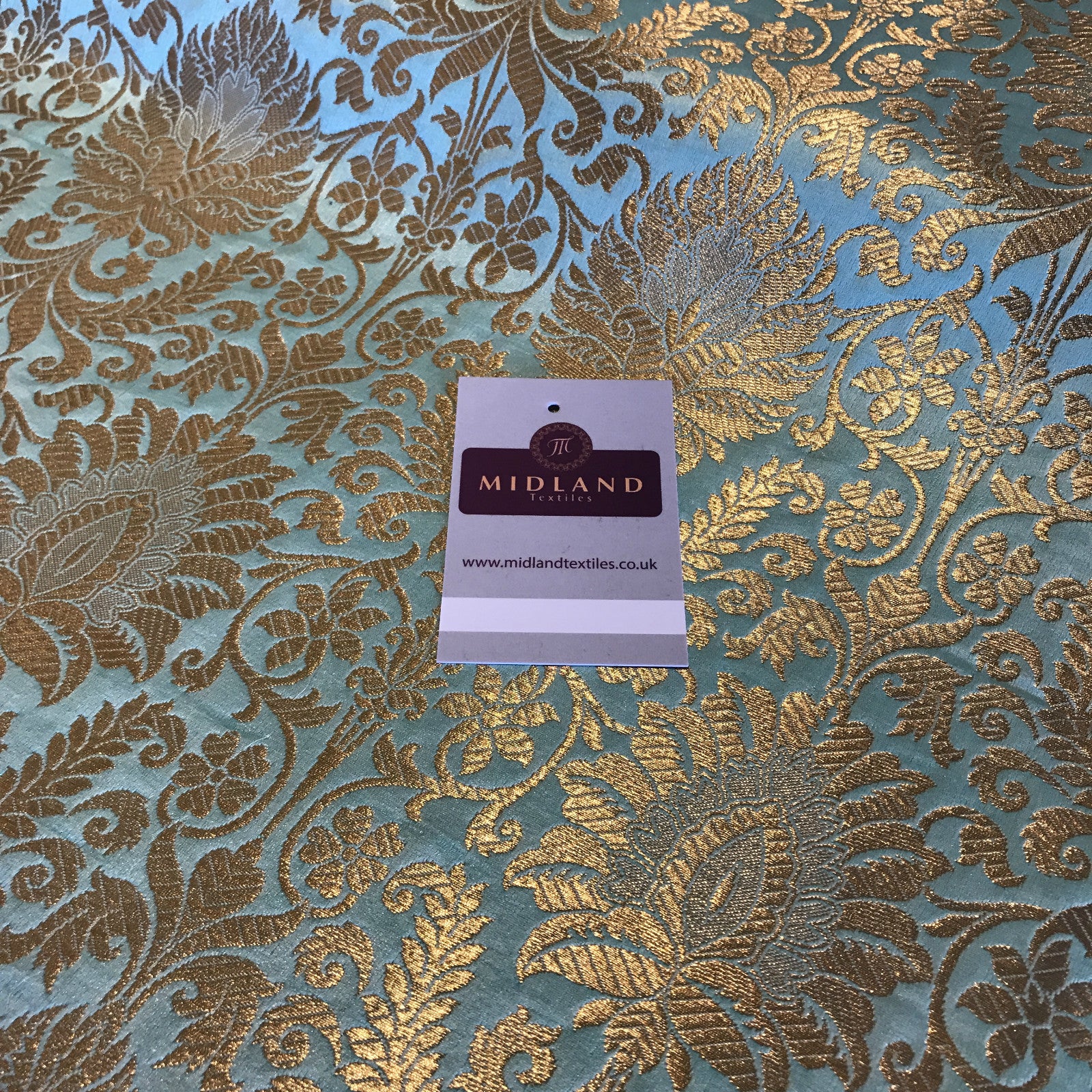 £14.99/m Gold Floral metallic Indian faux silk banarsi Brocade fabric 45'  M282