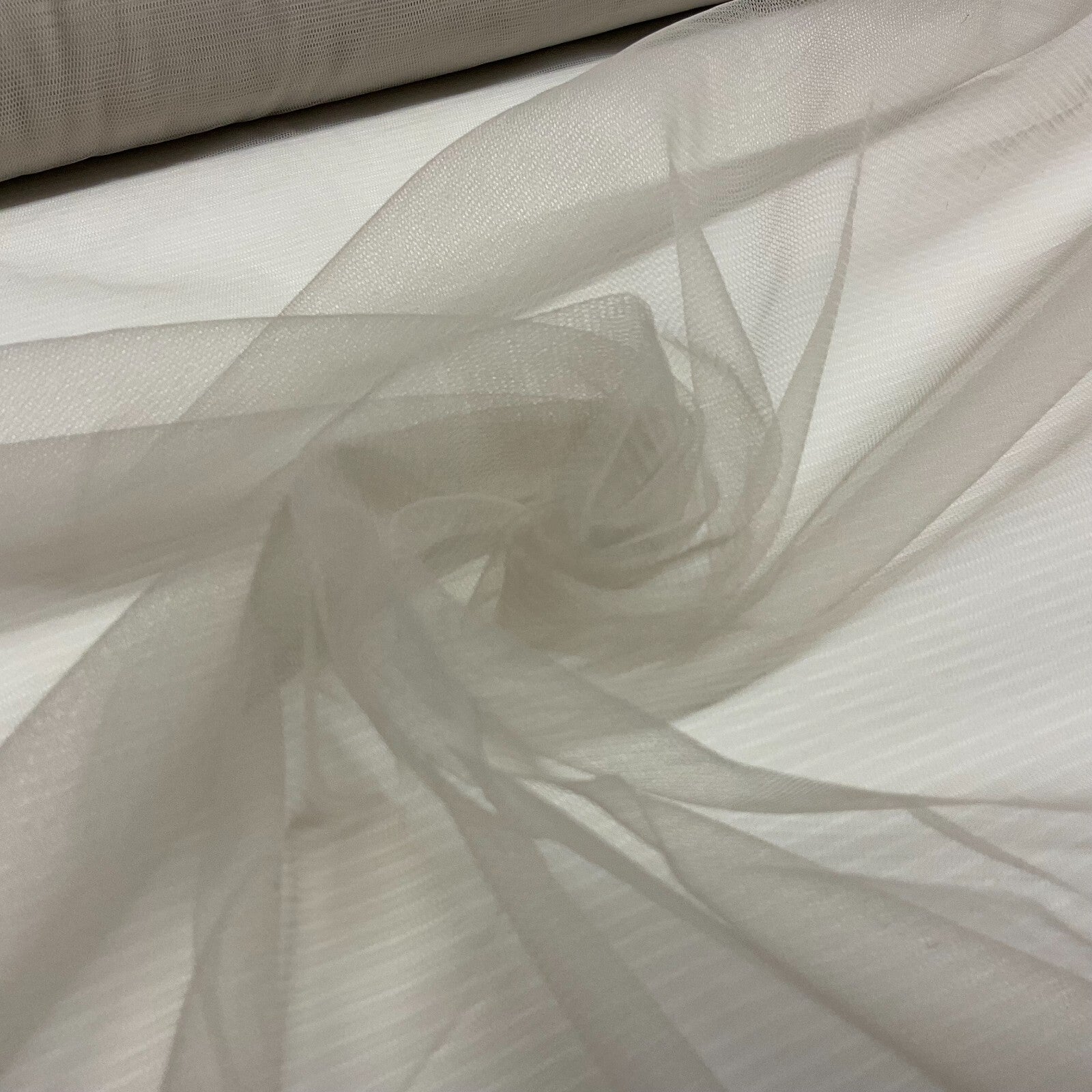 Plain Tulle Tutu Veiling Mesh Fancy Fairy dress net Fabric 110 cm Wide MR1144