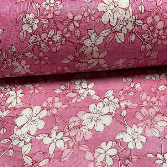 £5.99 Cotton Voile Pastel Summer Floral Printed Dress fabric 111cm M1594