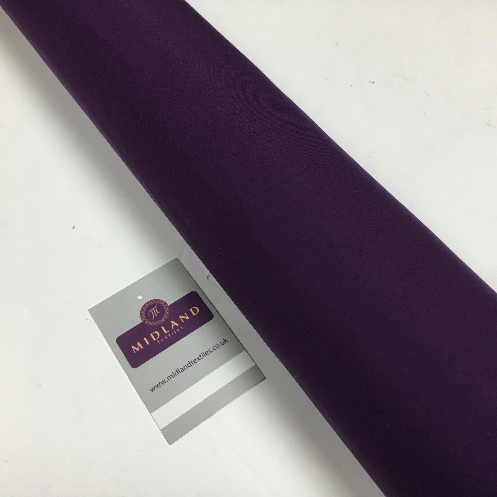 £2.99 Plain Soft Lightweight Lining 100% Polyester Fabric 100 cm Wide MR860