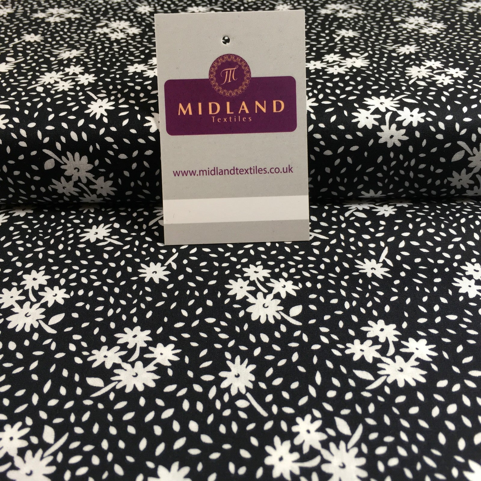 Black and White printed 100% Cotton Poplin Craft fabric 45' M733 Mtex