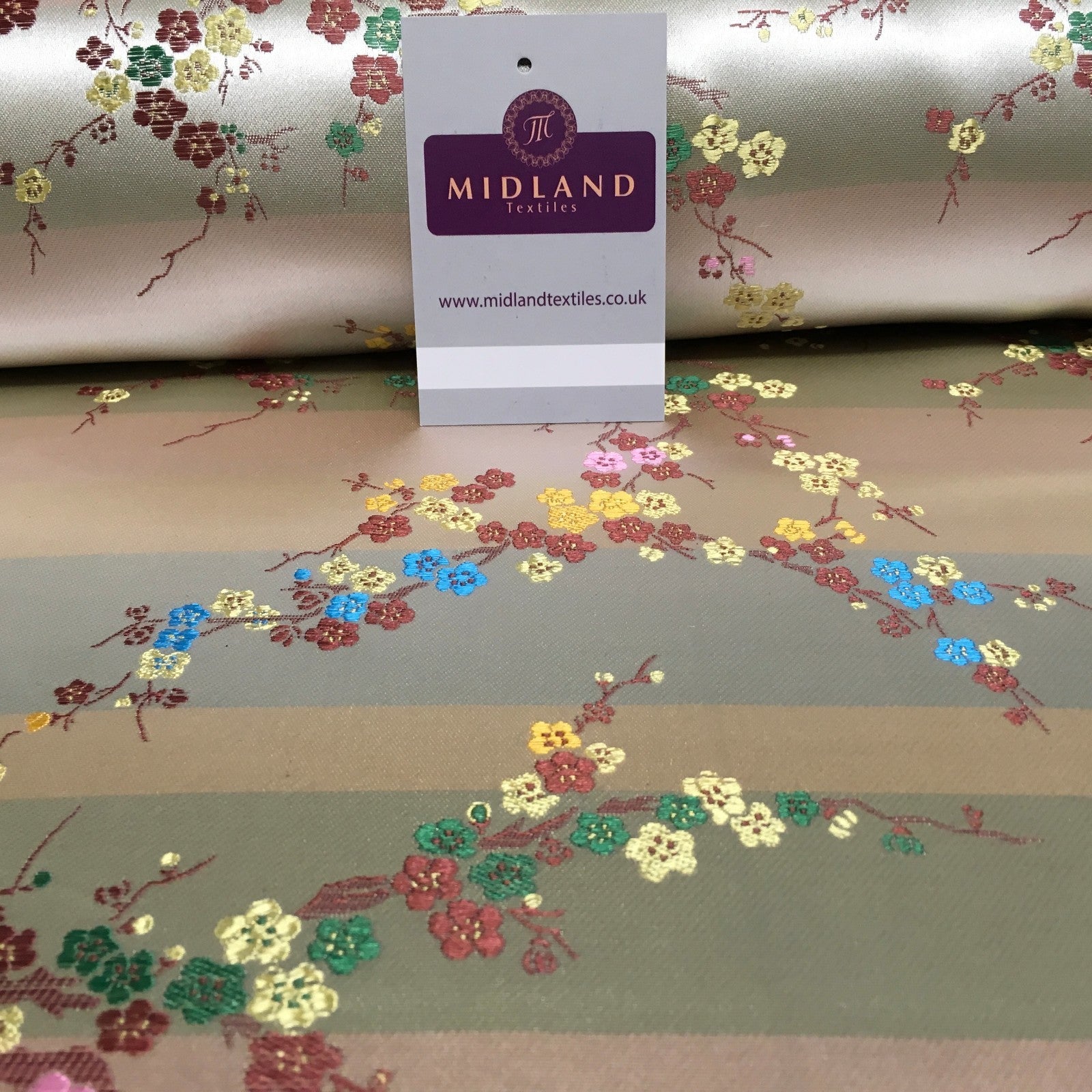 £8.20 Chinese Blossom Satin Brocade Dress Fabric -  M240 Mtex