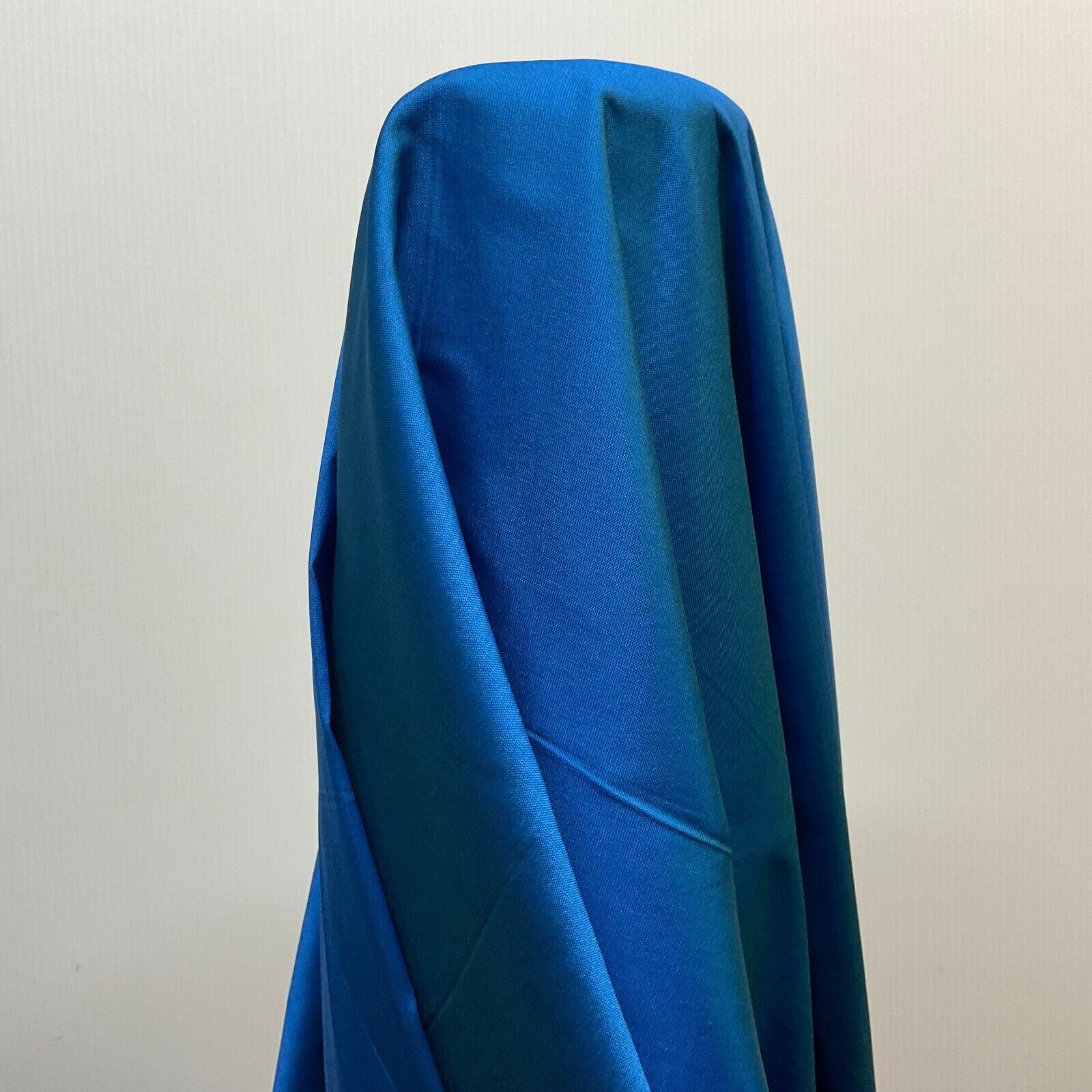 Plain Polyester Faux Silk Taffeta dress craft fabric 142cm wide M1730