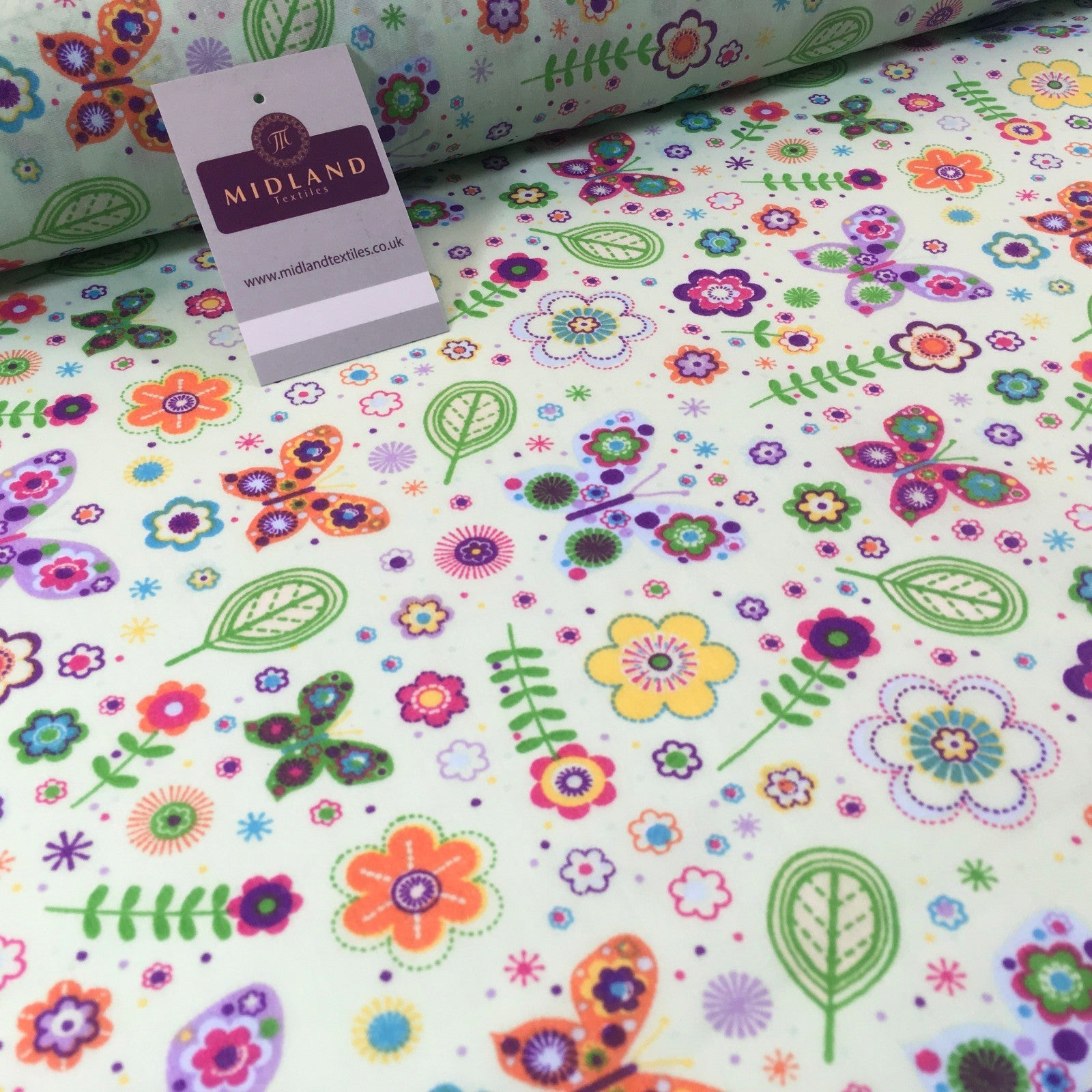 £2.75 Floral Butterfly polycotton printed Fabric 44' M738 Mtex