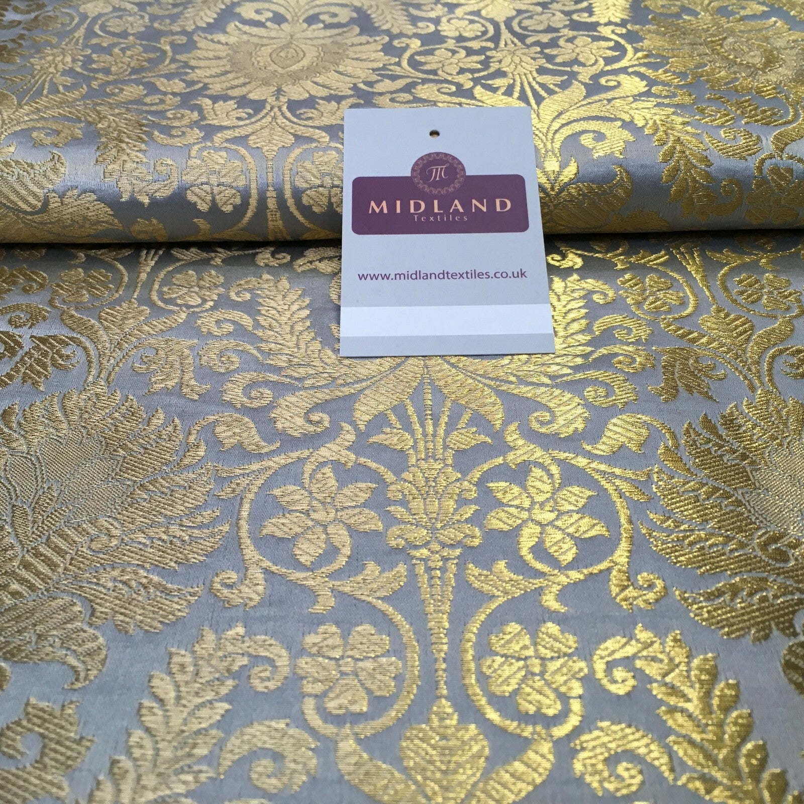 £14.99/m Gold Floral metallic Indian faux silk banarsi Brocade fabric 45'  M282