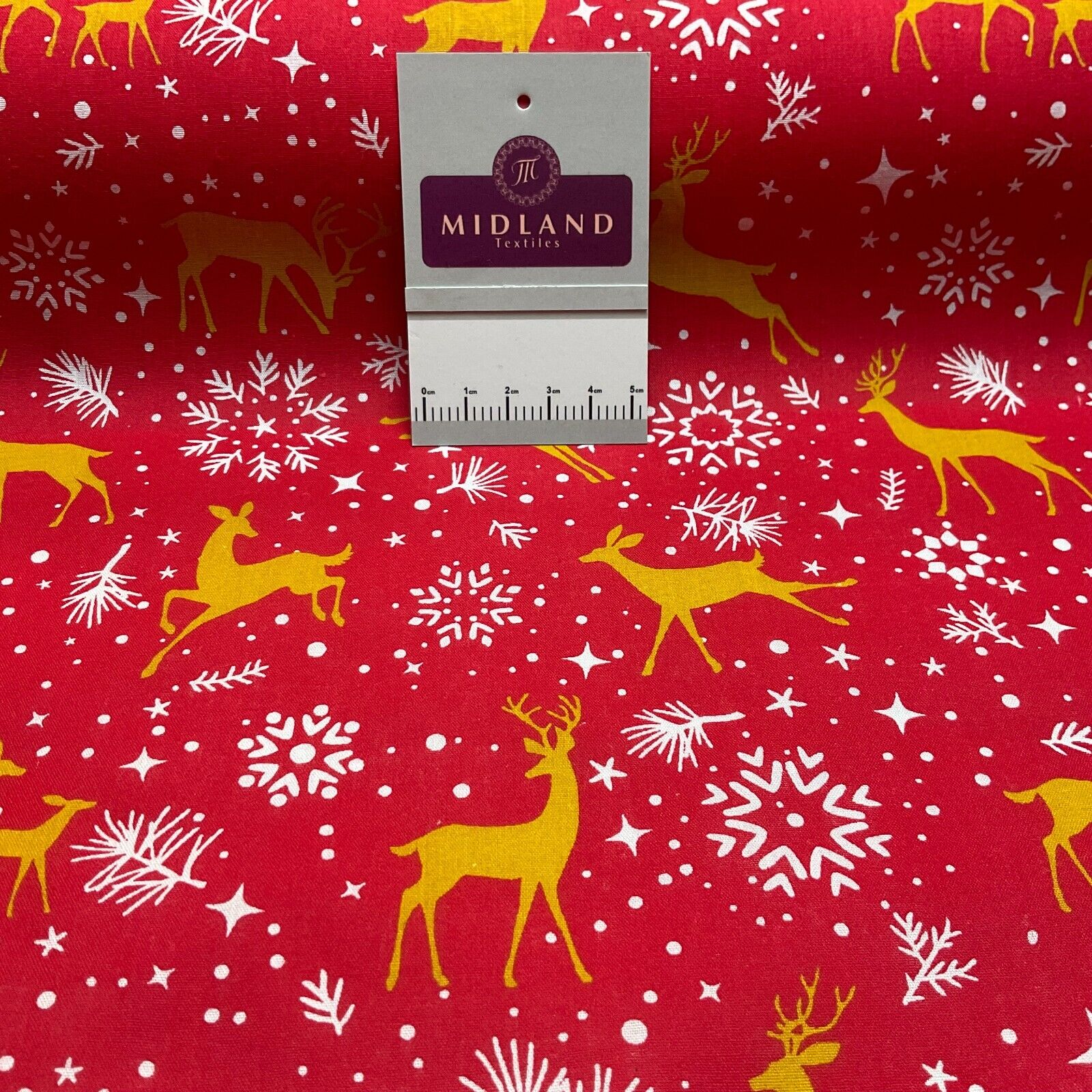 Assorted Christmas xmas Printed crafting  Santa Holly Reindeers fabric M1682