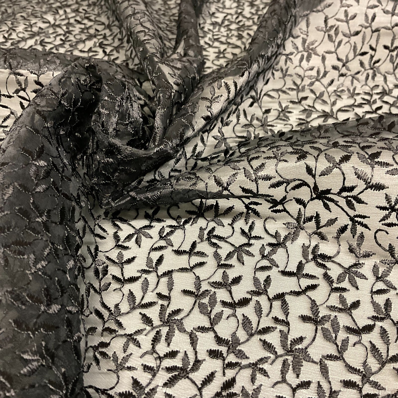 Embroidered Floral Viscose Organza Dress Fabric 130 cm MK1666 Mtex