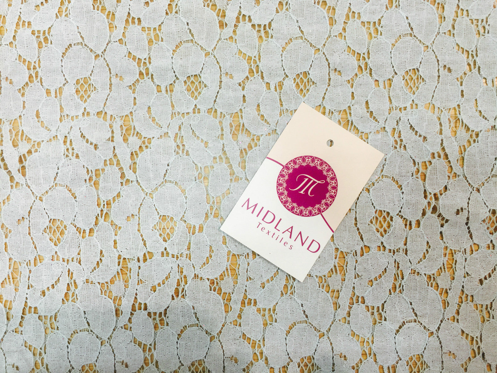 £4.99/m Soft Cotton Rich Lace fabric  58' M186-5 & 6 Mtex