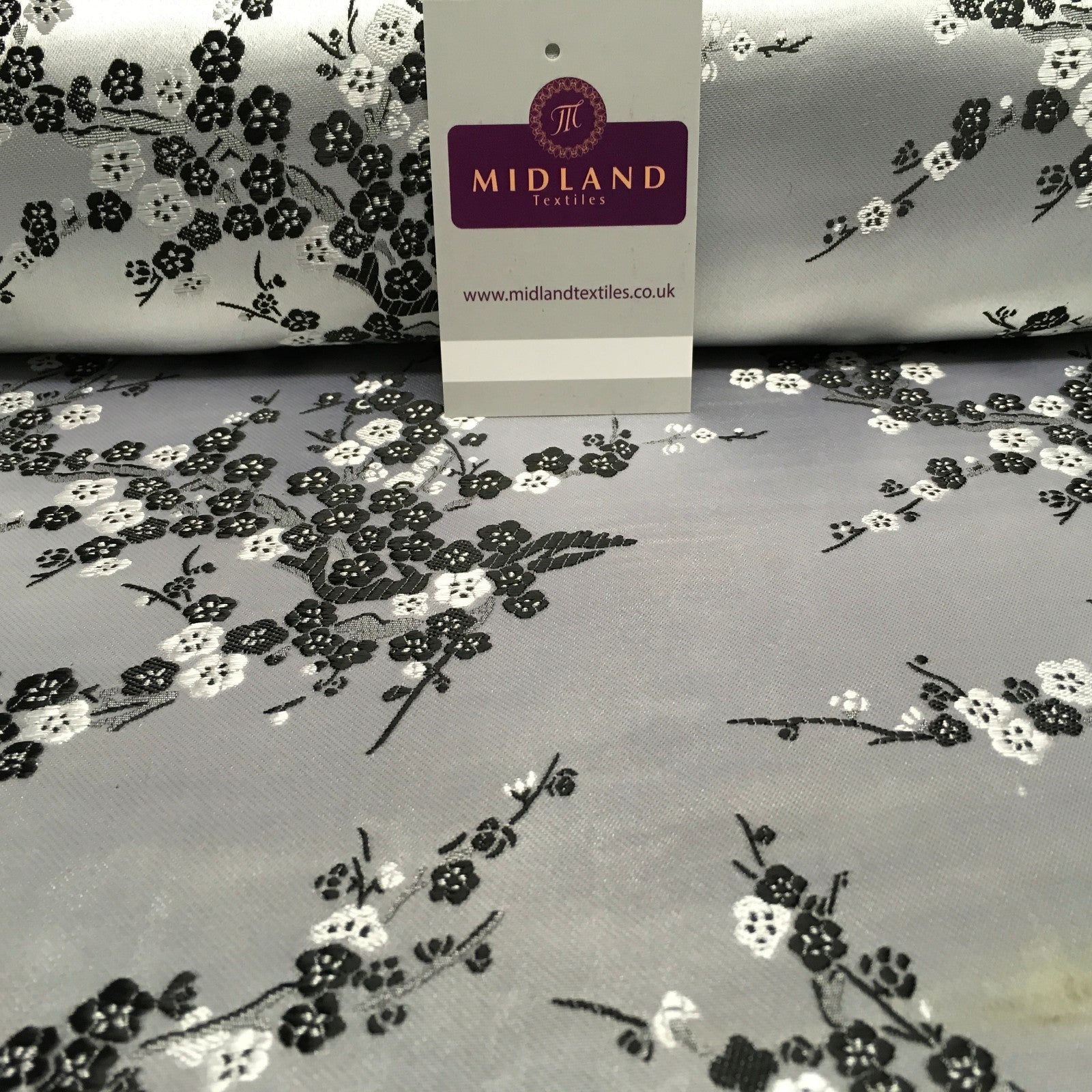 £8.20 Chinese Blossom Satin Brocade Dress Fabric -  M240 Mtex