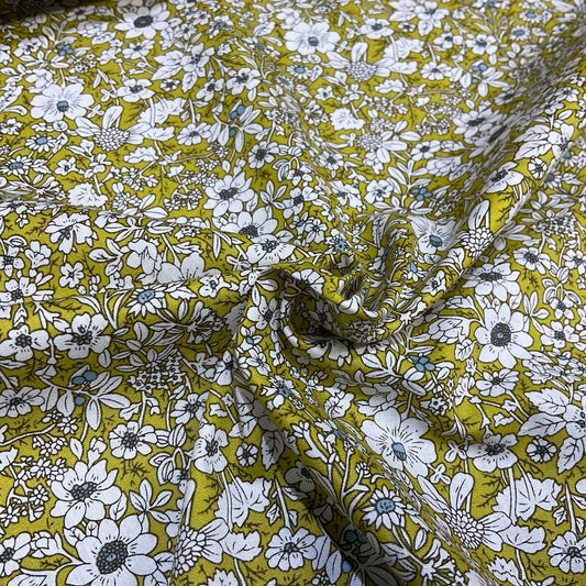 Soft Touch  100% Cotton small Floral printed dress fabric M1647