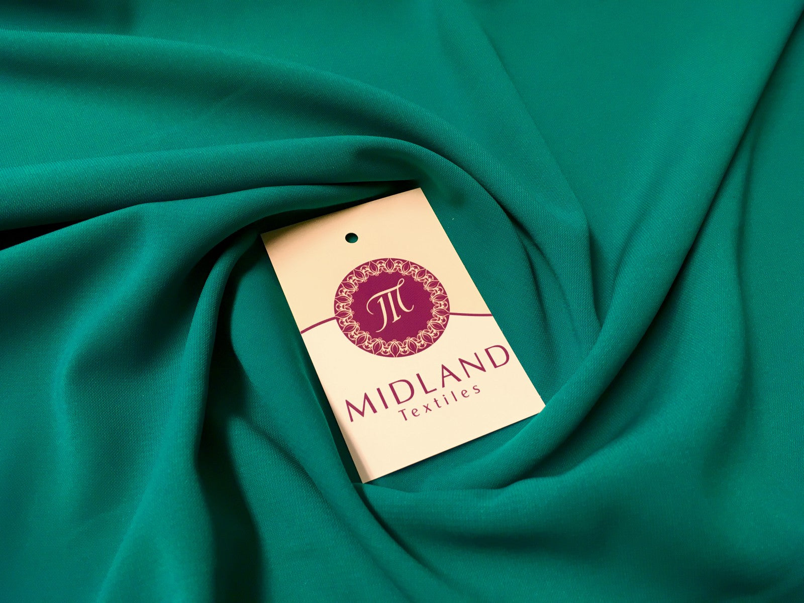 £5.99/m Soft Luxury Peach Crepe Dressmaking Fabric for Bridal M510