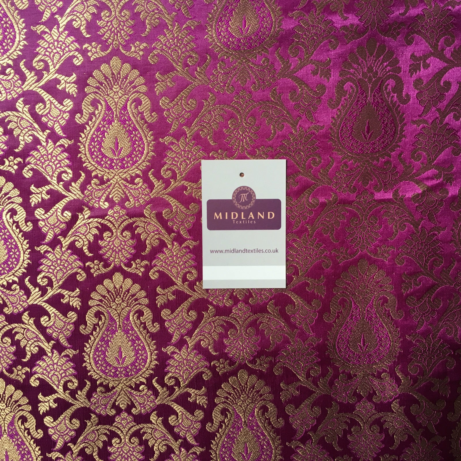 £14.99/m Gold Floral metallic Indian faux silk banarsi Brocade fabric 45'  M282