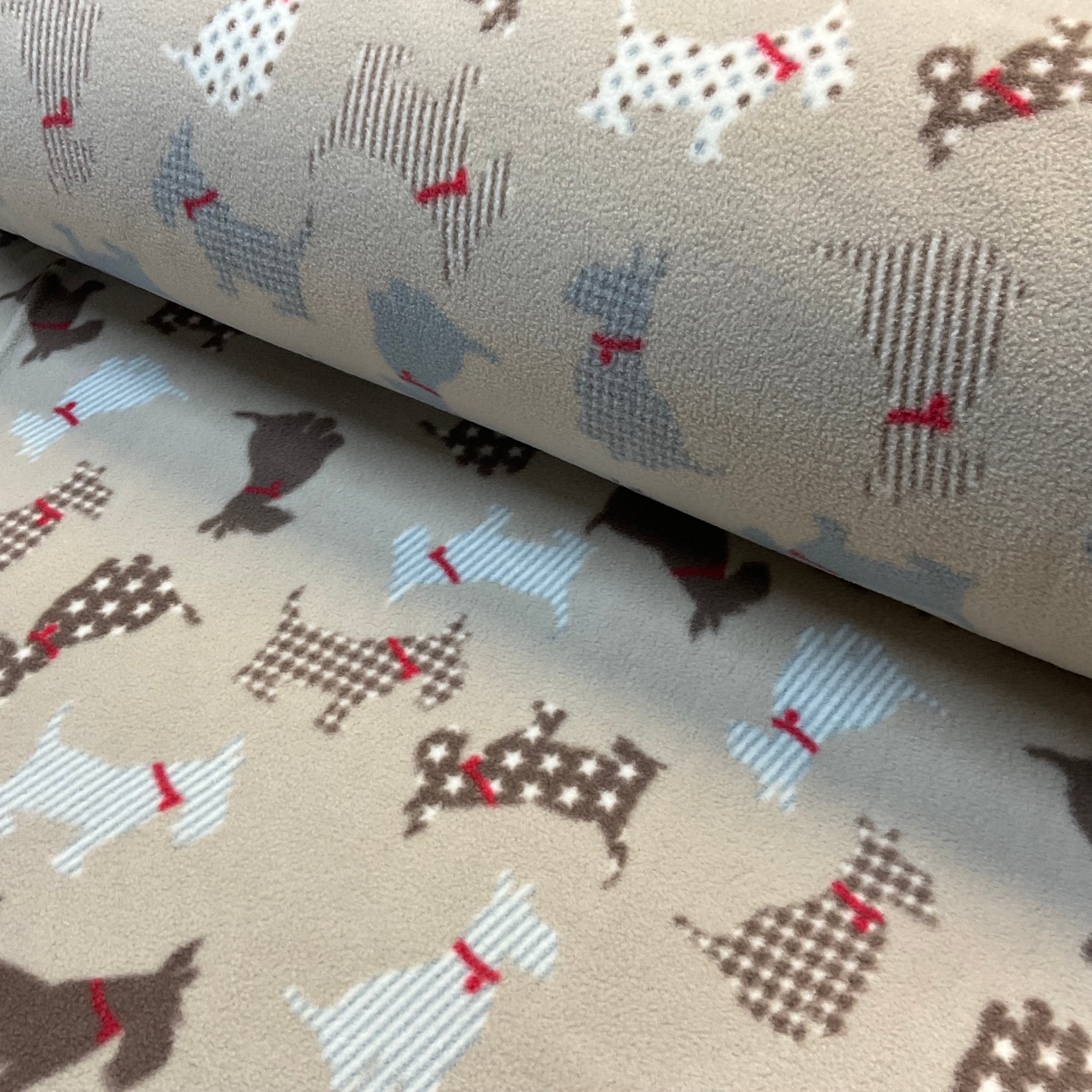 Beige dogs print anti pil fleece ideal for Blankets & throws fabric 150cm wide M2067-5