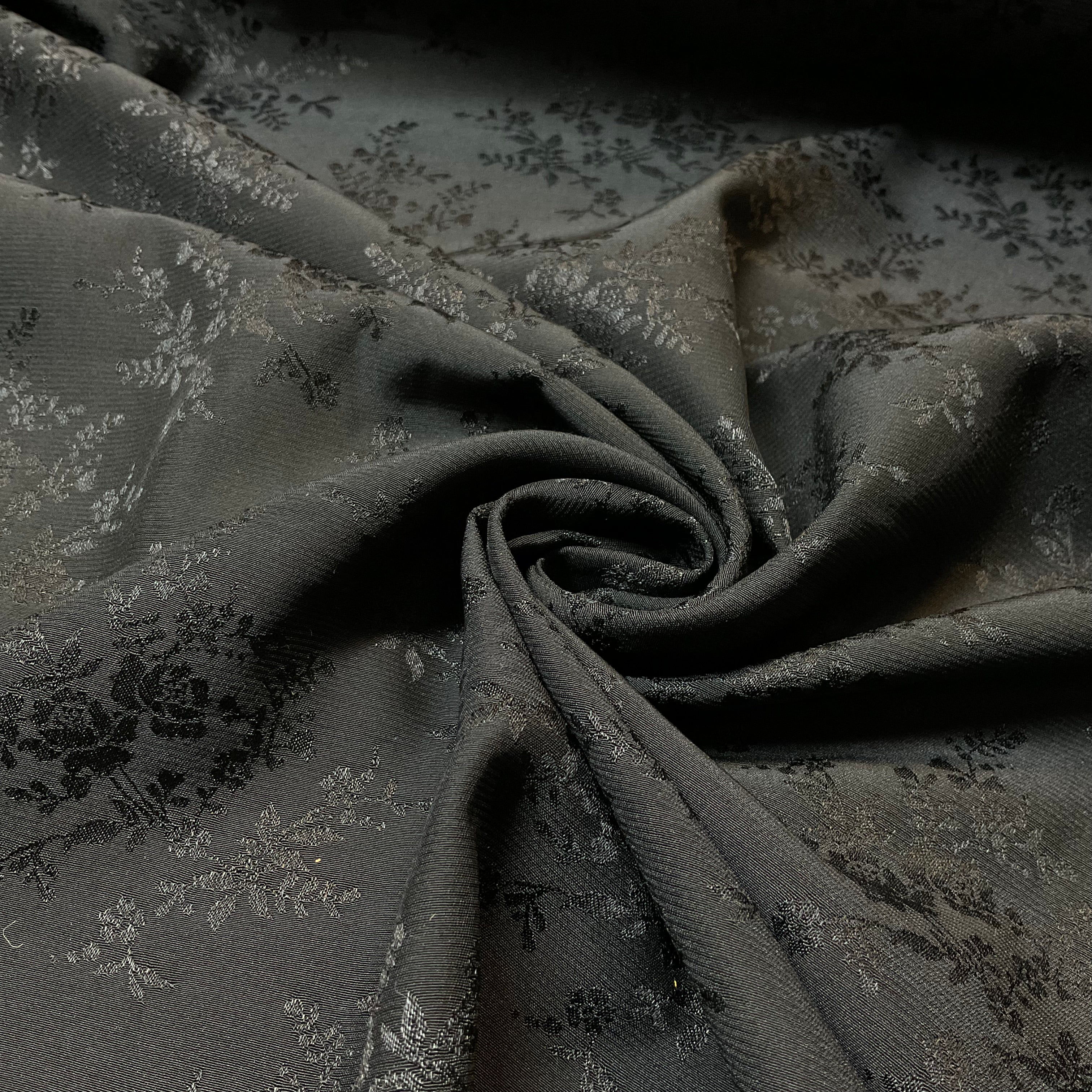 Floral jacquard brocade ideal for jackets waistcoats dress fabric 150cm wide M2093