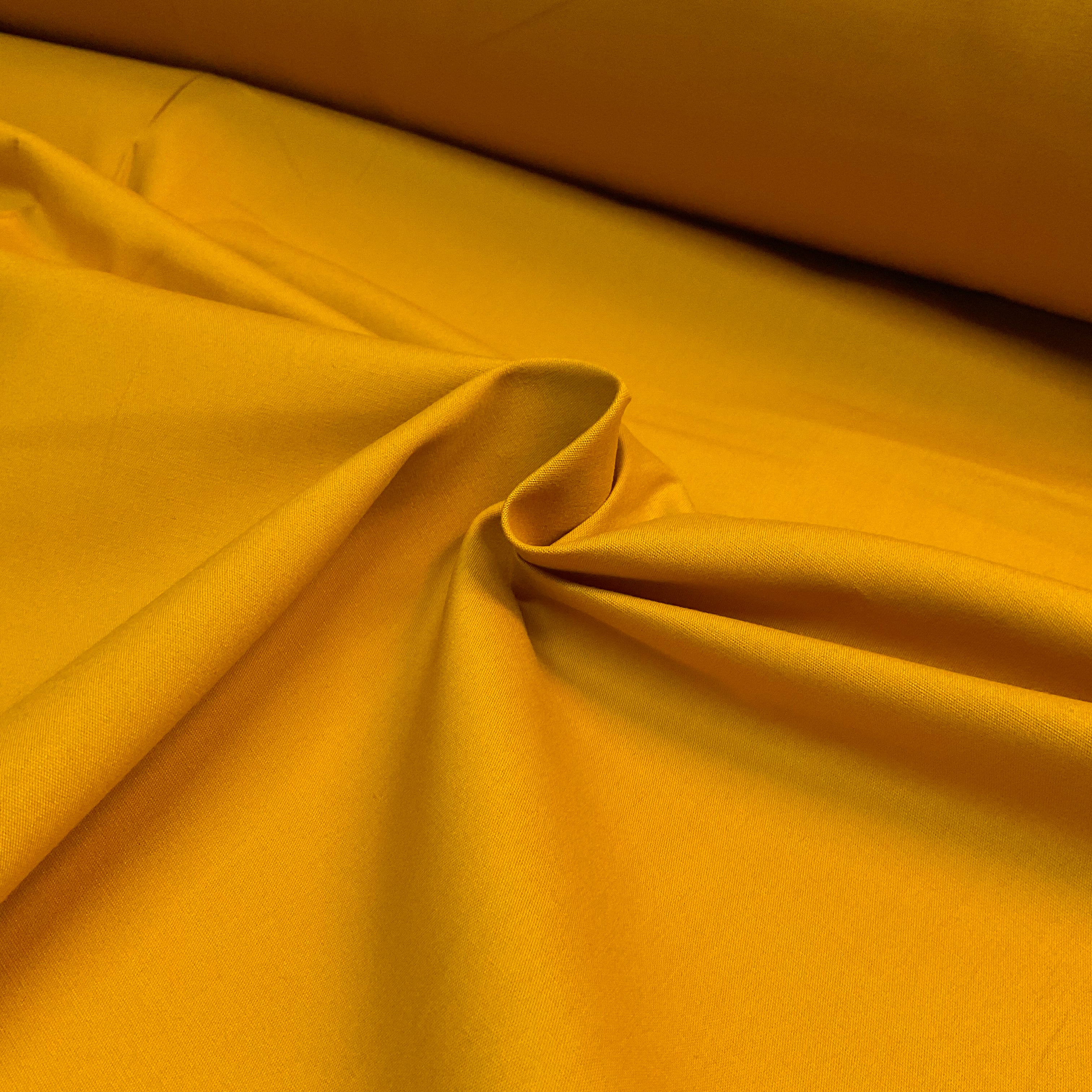 High-Quality Premium 100% Cotton Fabric - 60' (150cm) Wide - Perfect for Dressmaking, Crafts M2017