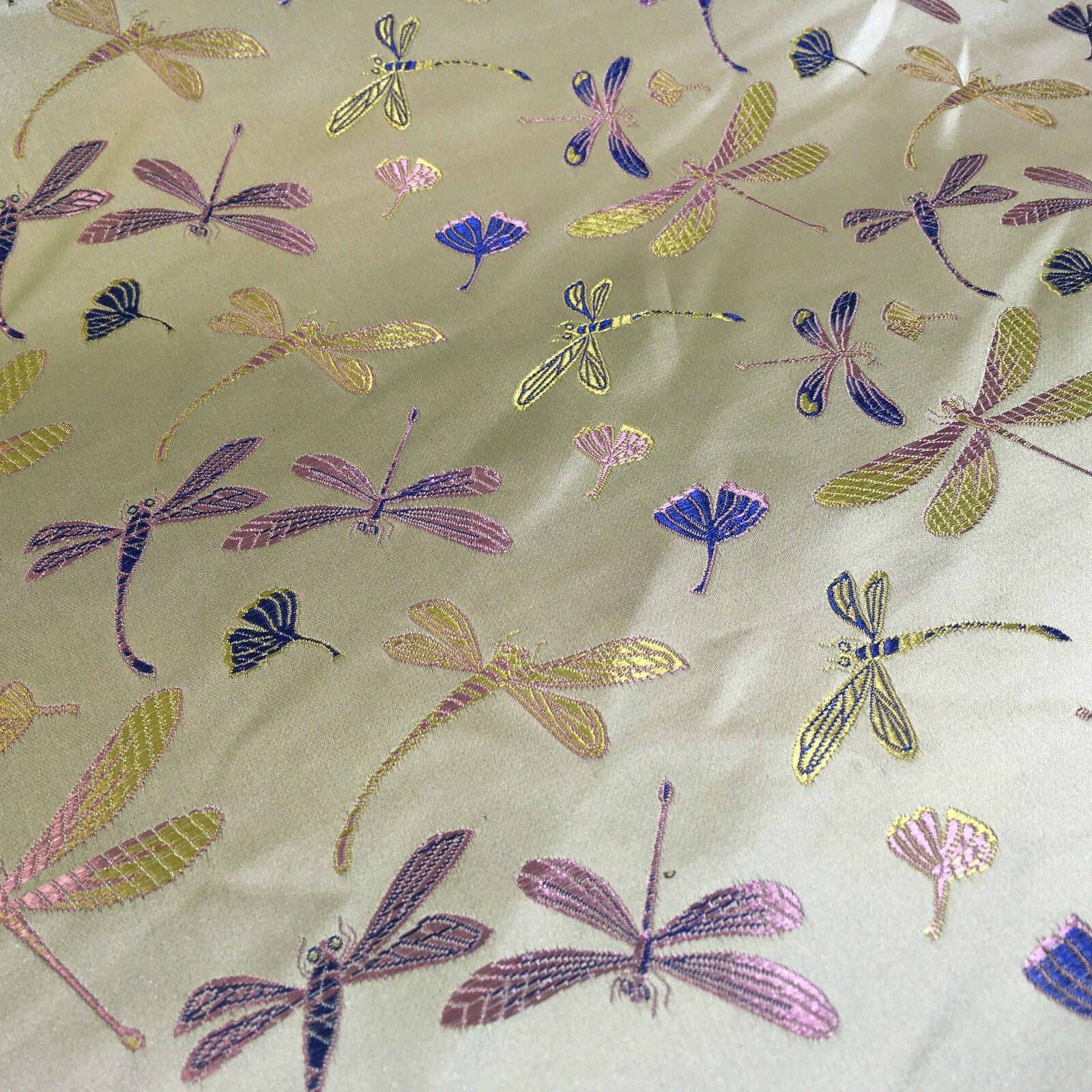 CHINESE ORIENTAL GOLD DRAGONFLY BROCADE SILKY SATIN DRESS FABRIC 44' M163