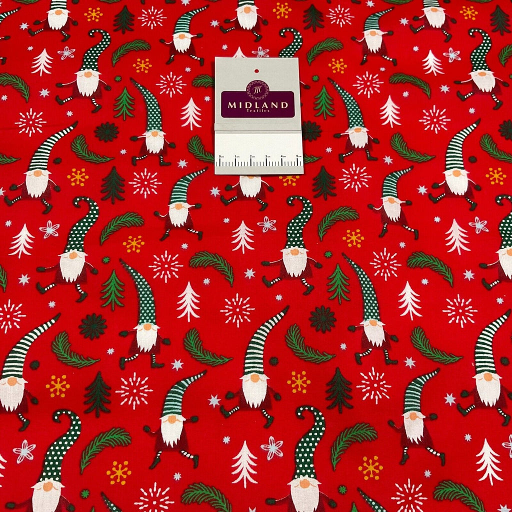 Assorted Christmas xmas Printed crafting  Santa Holly Reindeers fabric M1682