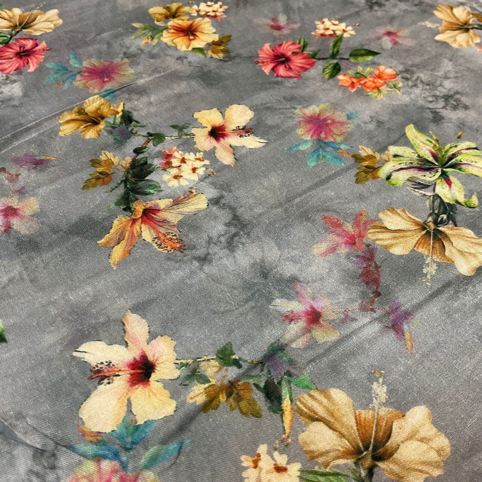 Summer floral lightweight Cotton Lawn dress Fabric Sold per Metre M1830
