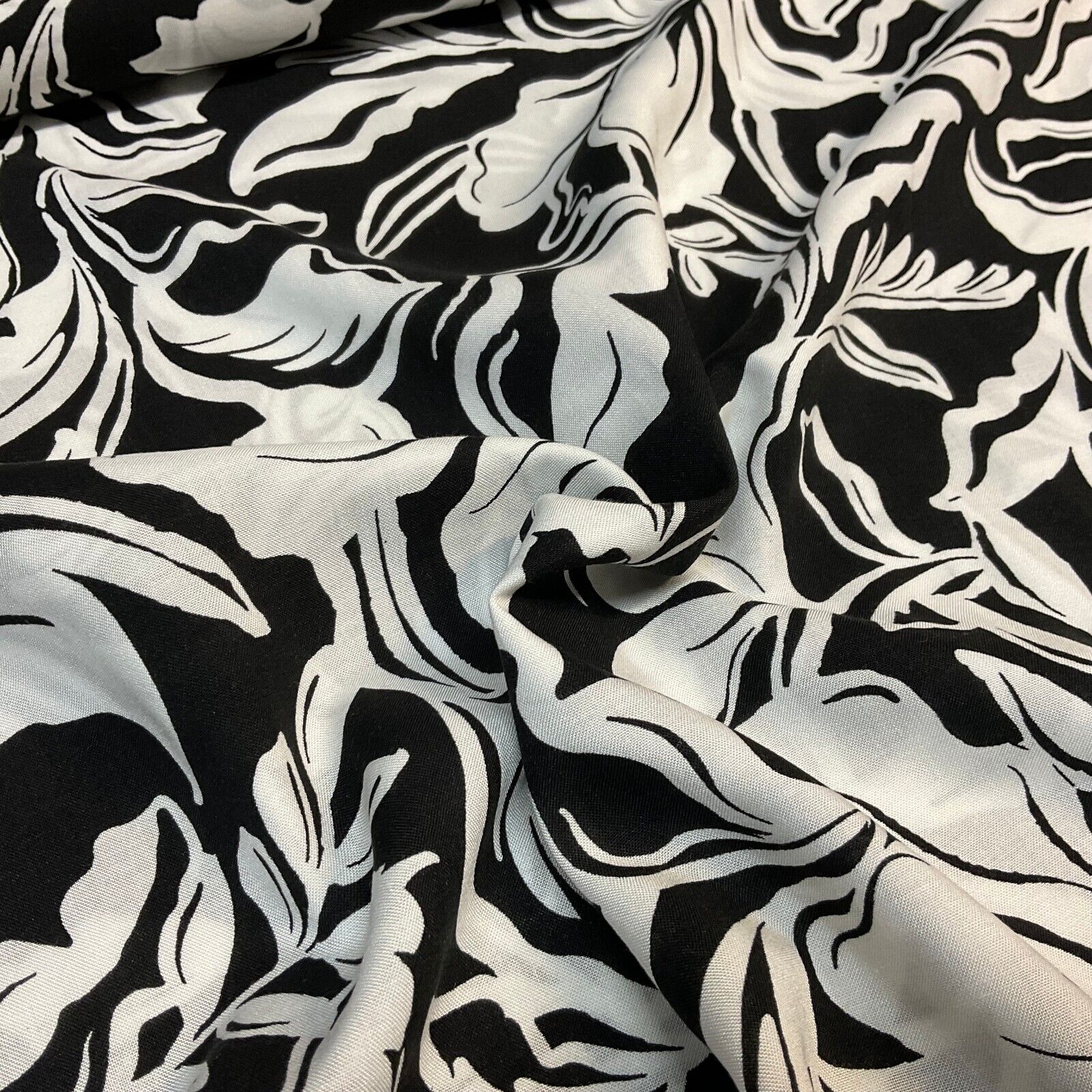 Leaf printed Viscose abstract summer dress Fabric Sold per Metre M1821