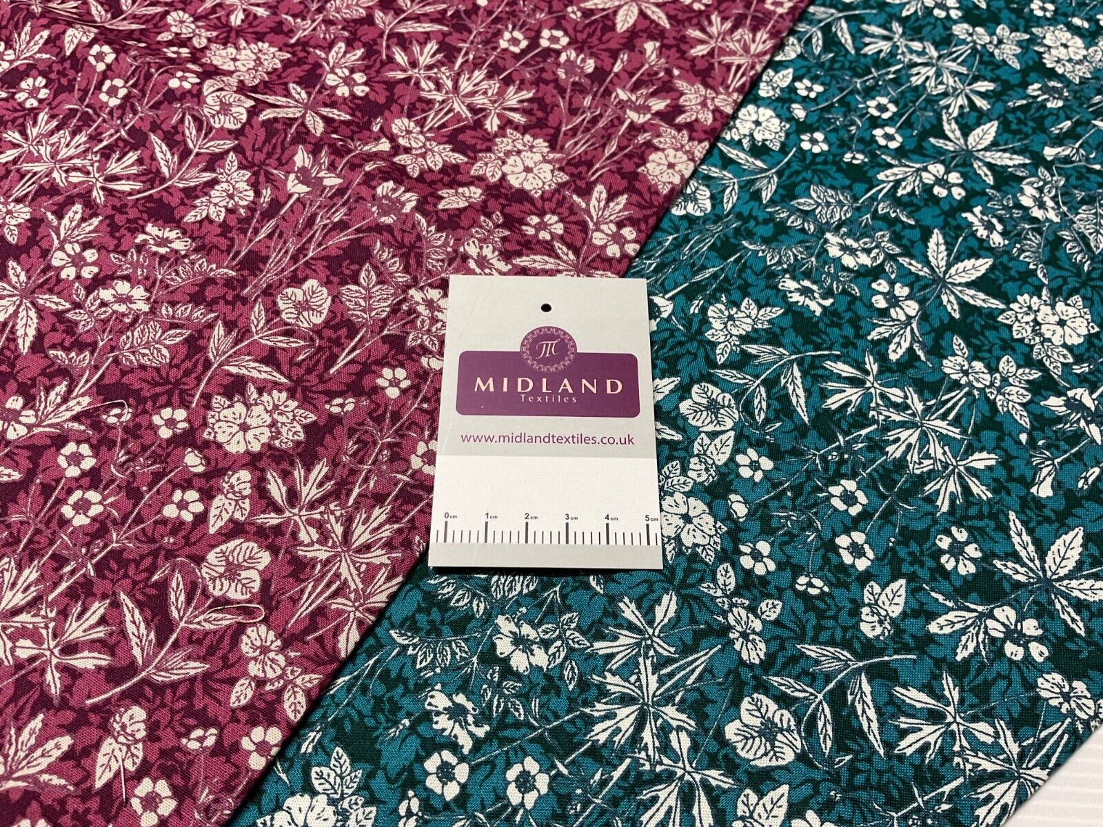 Floral Autumn Leaves Stof Crafting 100% Cotton Fabric Sold by Metre M1931