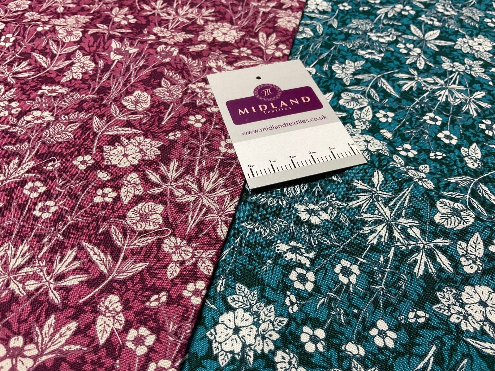 Floral Autumn Leaves Stof Crafting 100% Cotton Fabric Sold by Metre M1931