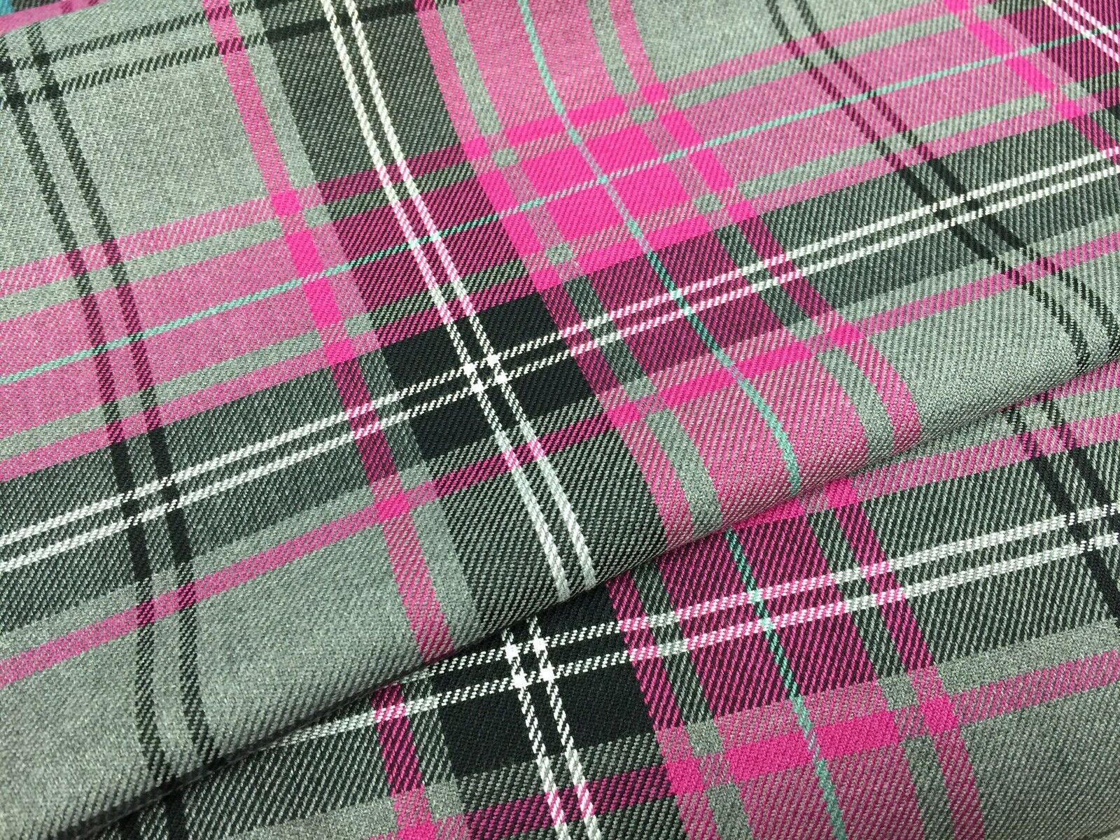 Tartan Fabric Poly Viscose - (150cm) Wide -  per mtr M190 Mtex