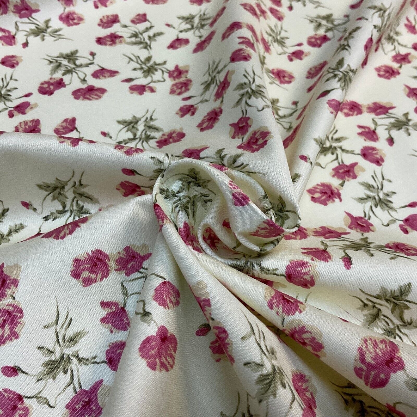 Summer vintage style Cream floral Cotton Poplin dress Fabric Sold by Metre M1864