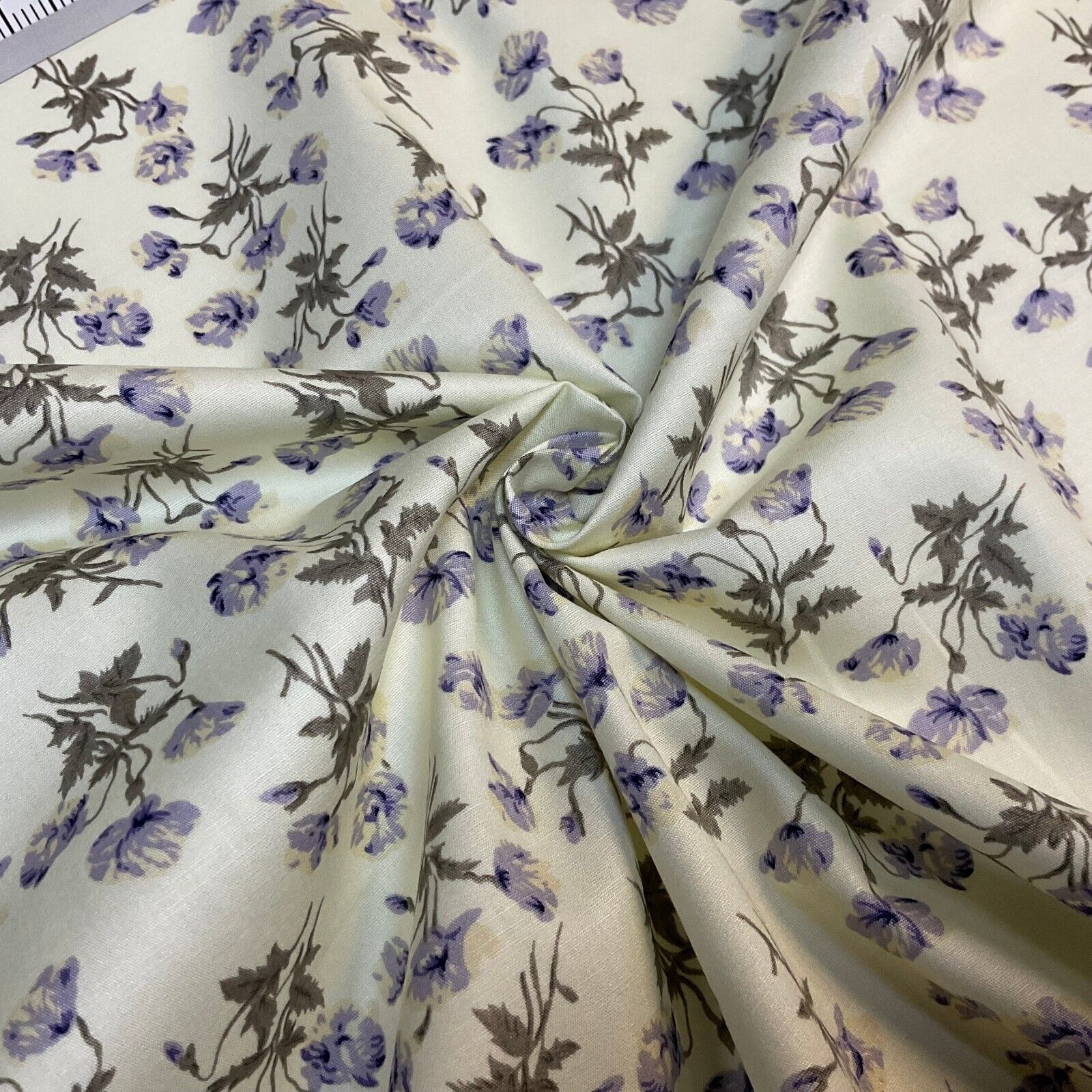 Summer vintage style Cream floral Cotton Poplin dress Fabric Sold by Metre M1864