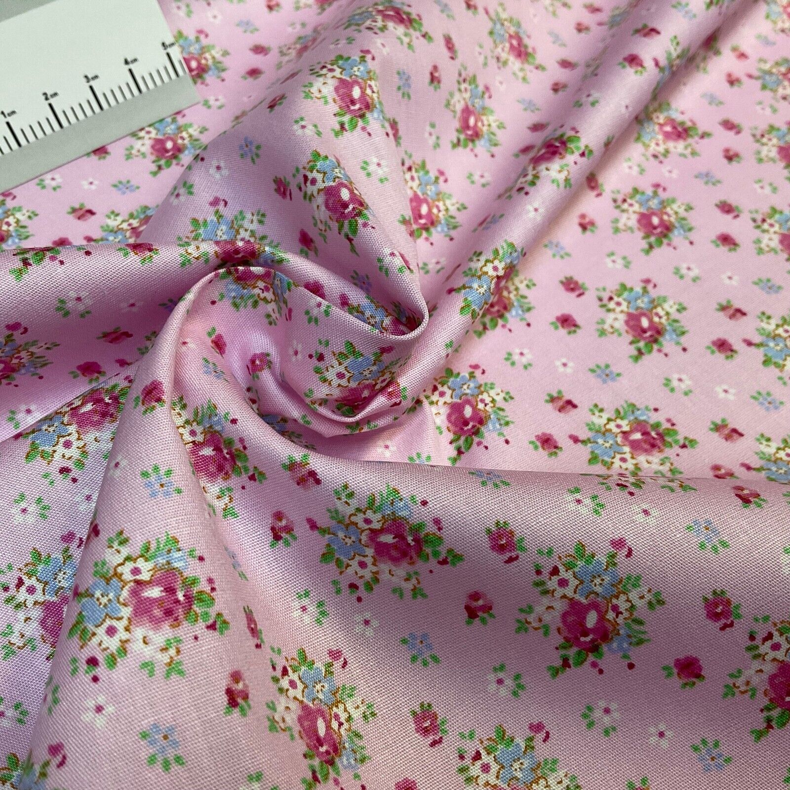 Summer vintage style chic floral Cotton Poplin dress Fabric Sold per Metre M1862