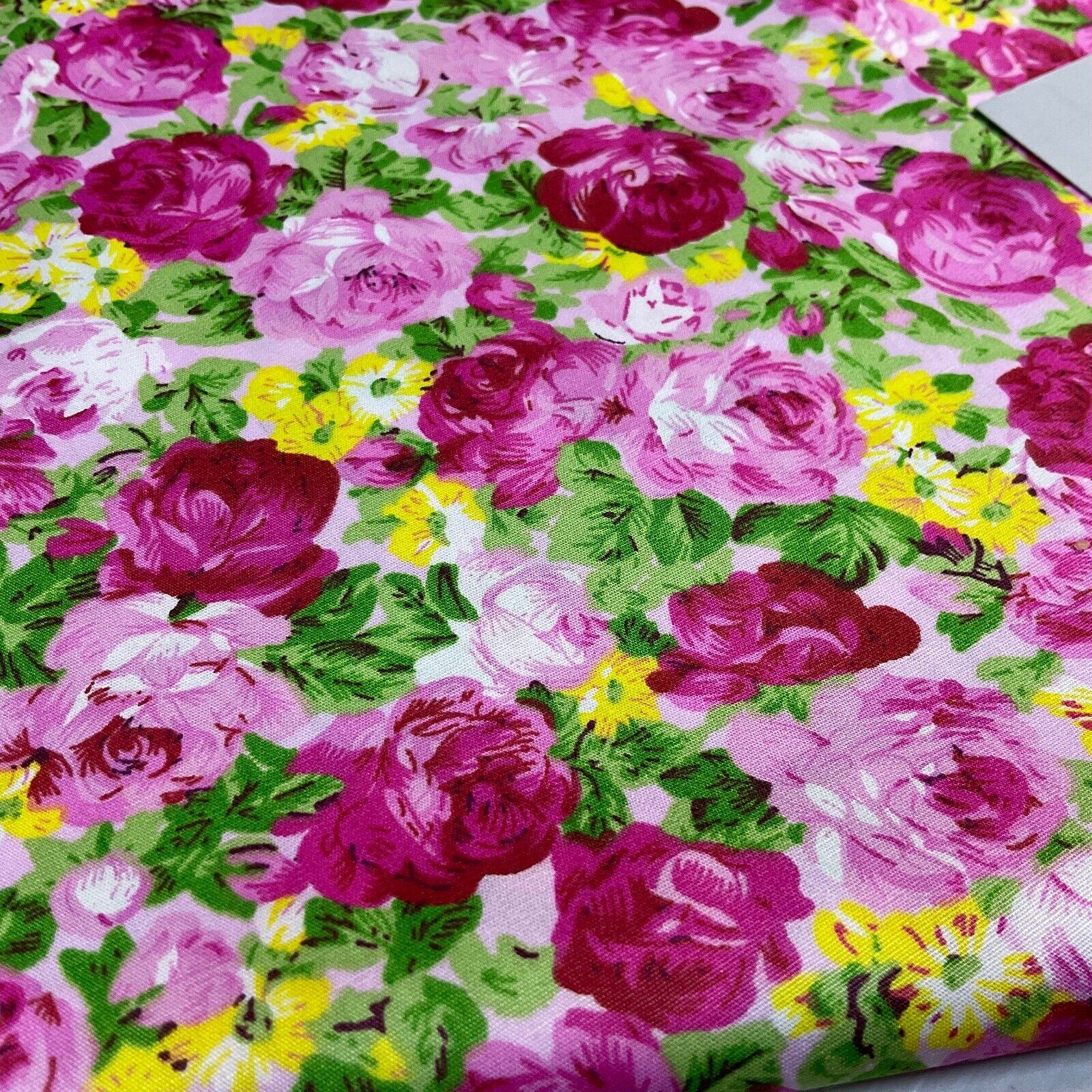 Bold vintage style floral Rosie Roses Cotton Poplin dress Fabric M1923