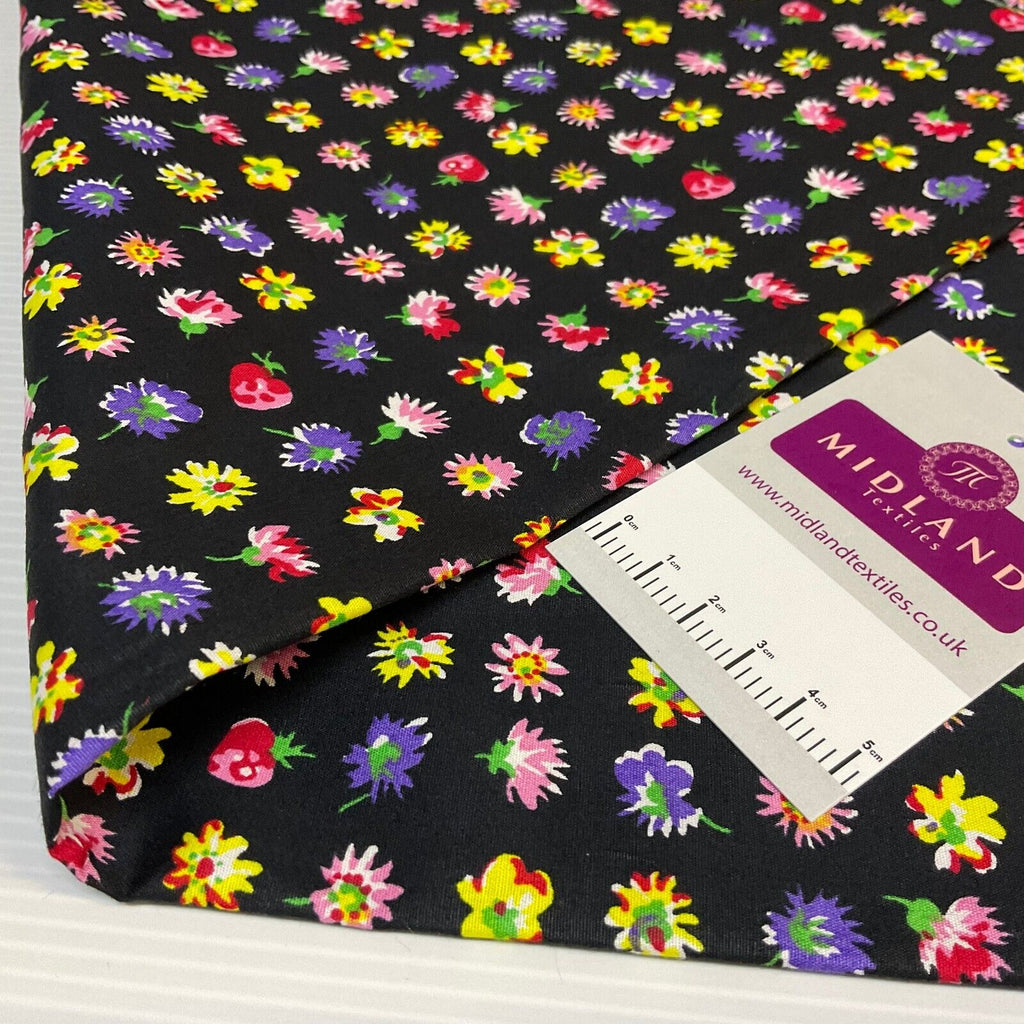 Water Lily Floral Cotton Poplin dress Fabric sold by the meter M1916