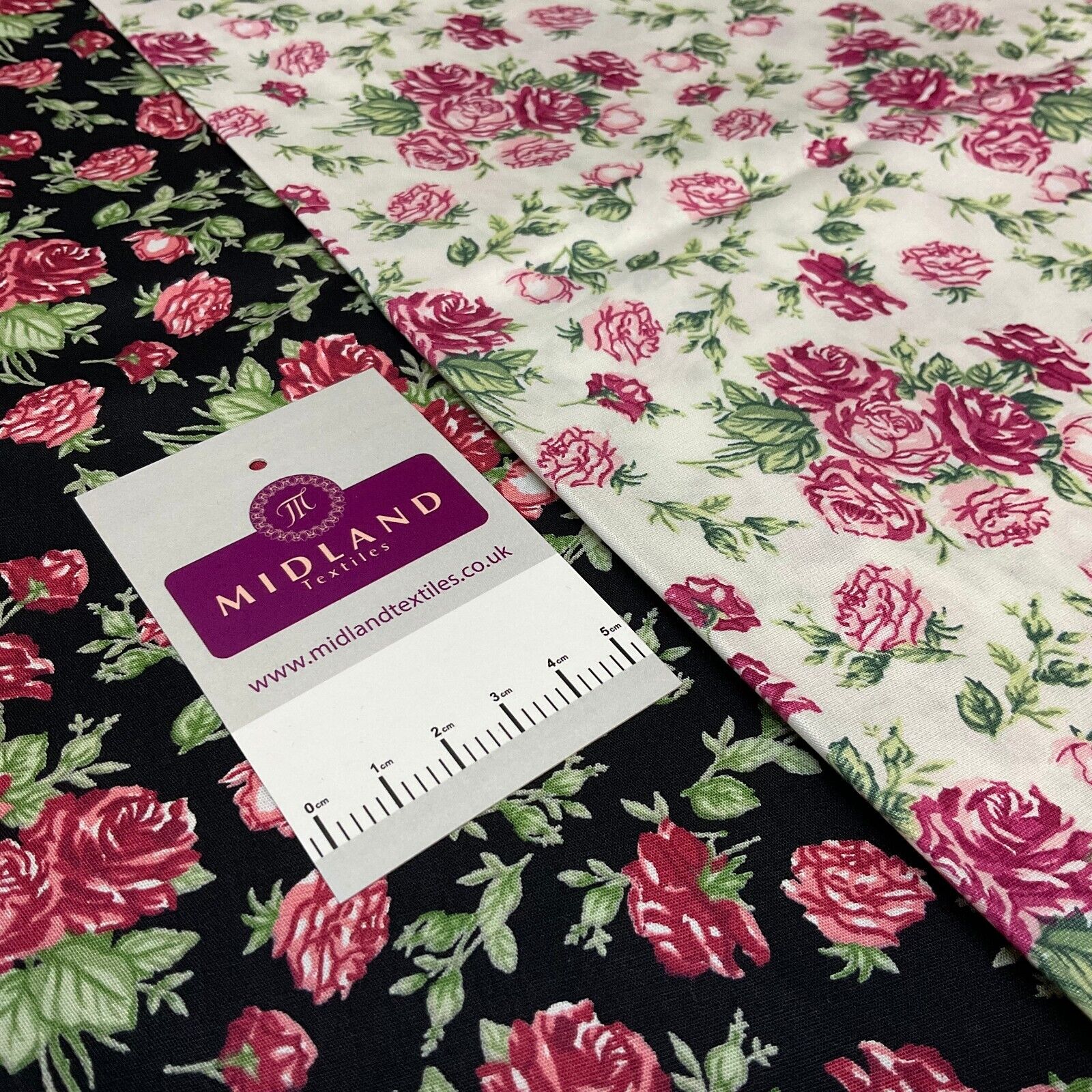 Floral Roses Bunches vintage style Cotton Poplin dress Fabric M1920