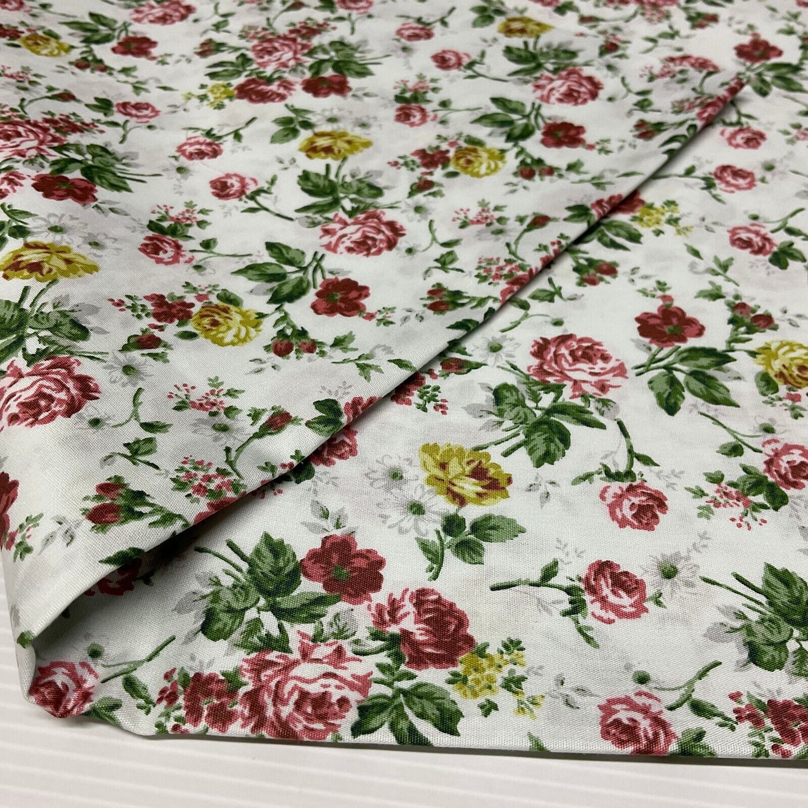 Floral Roses Beatrice vintage style Cotton Poplin dress Fabric M1906