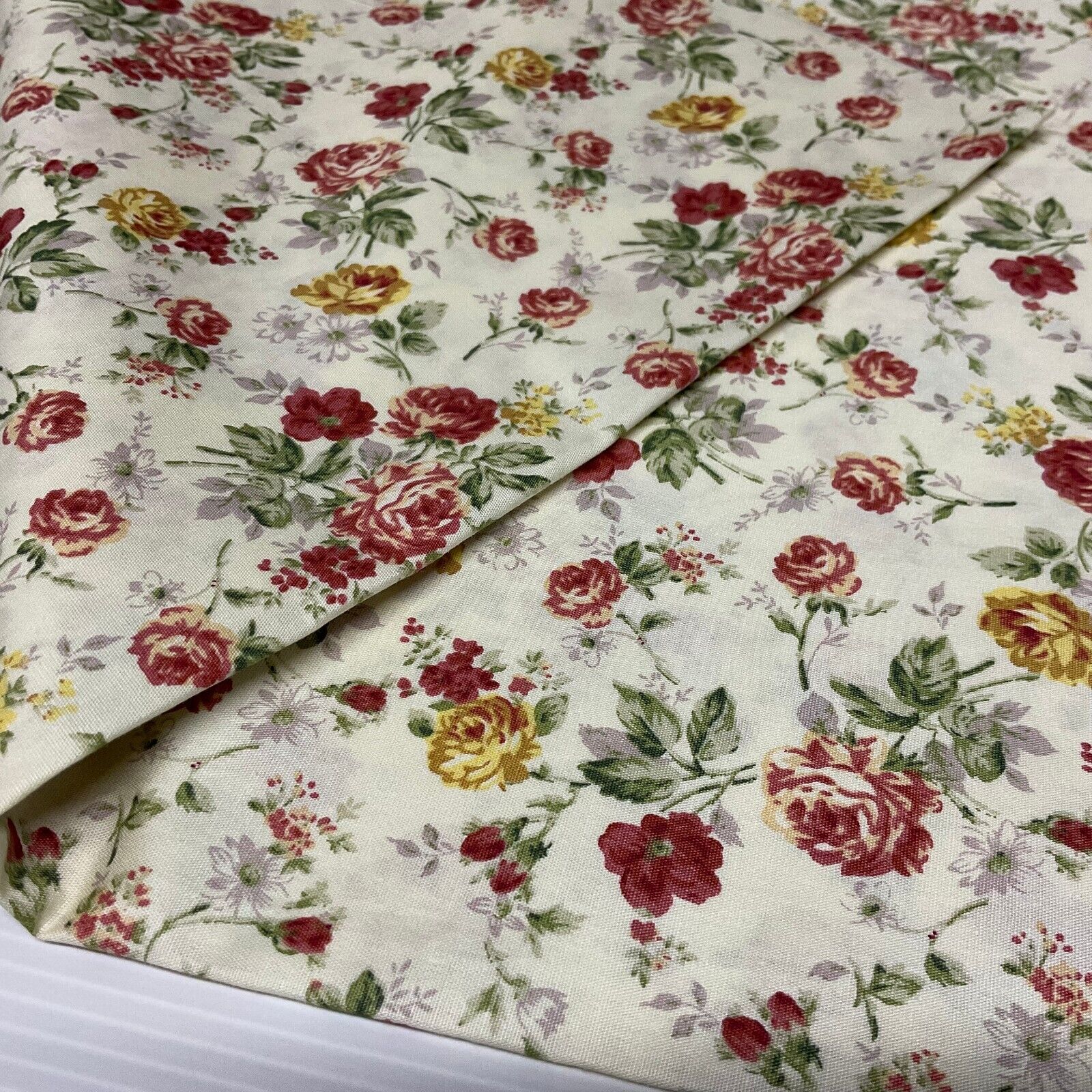 Floral Roses Beatrice vintage style Cotton Poplin dress Fabric M1906