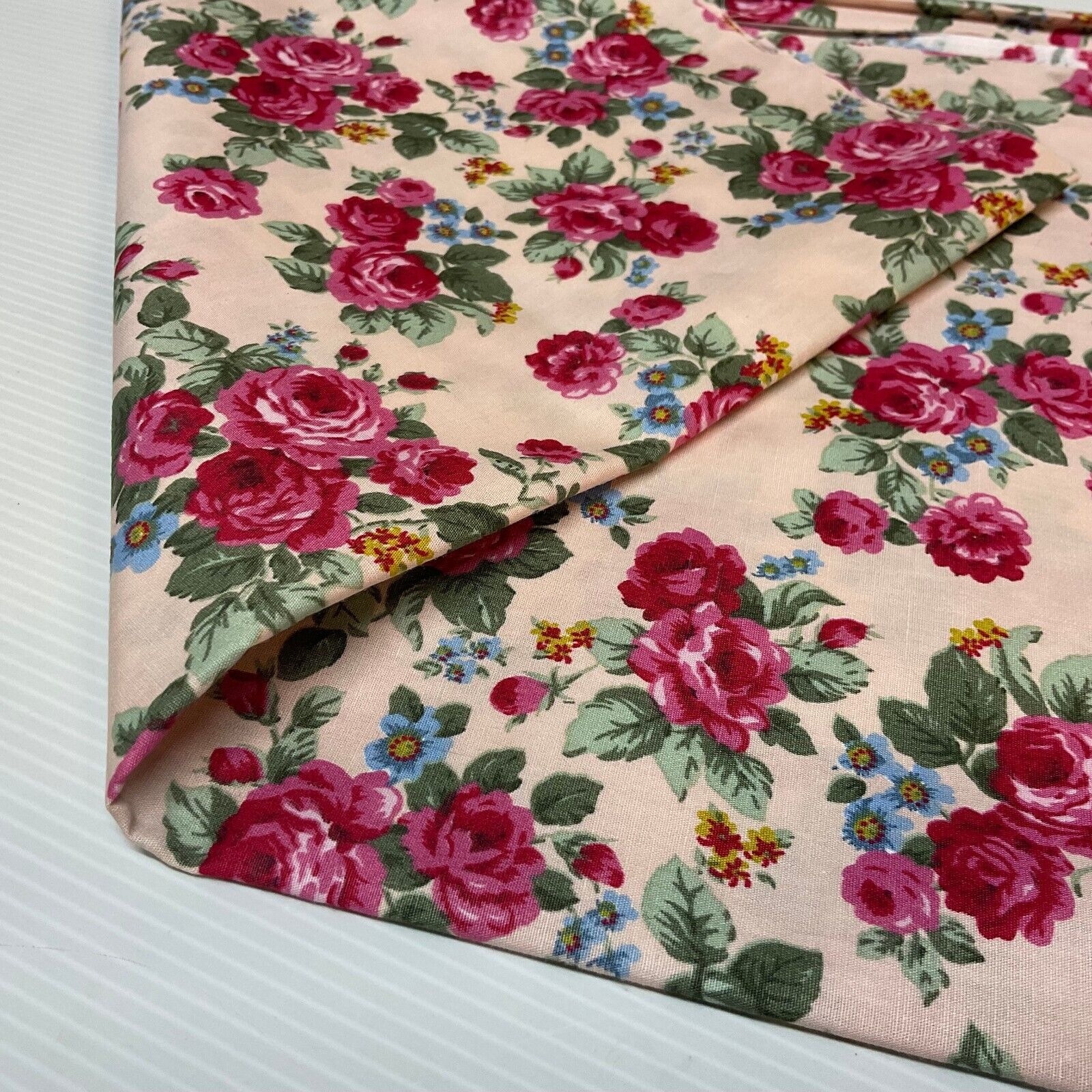 Floral Roses Bunch Cotton Poplin dress Fabric Sold by the meter M1891